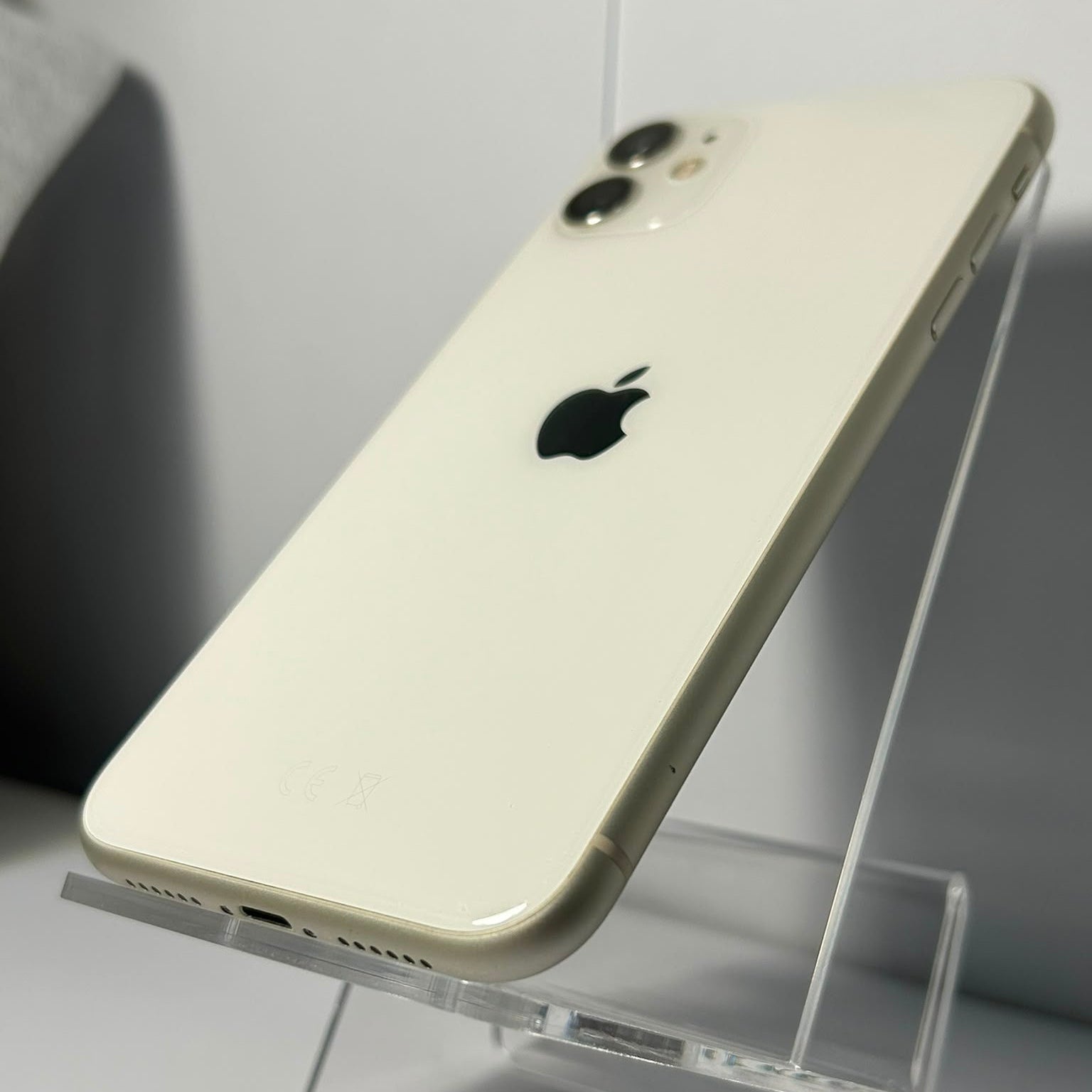 iPhone 11 64GB Alb Baterie 87%