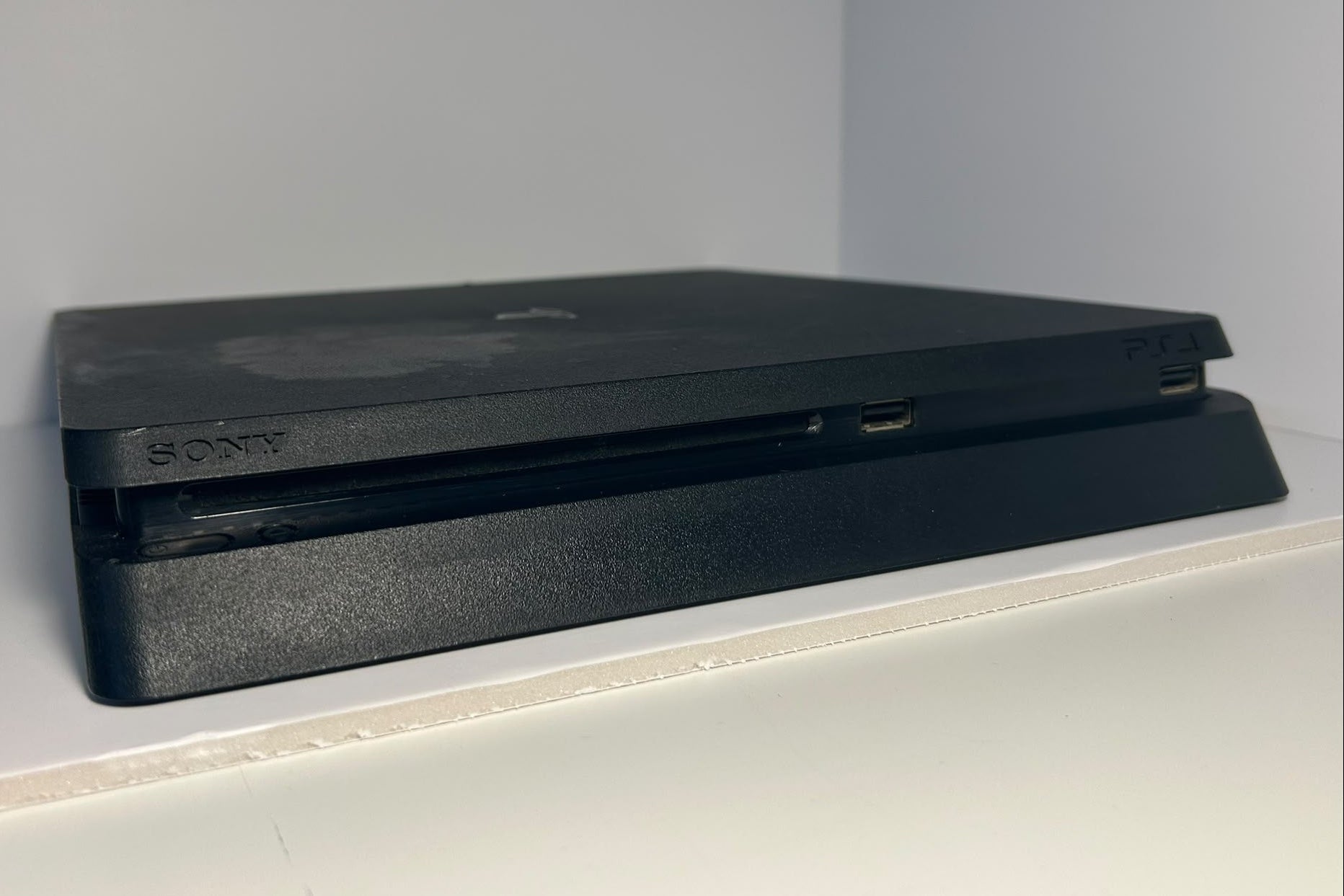 PlayStation 4 Slim PS4 1TB CUH-2116B