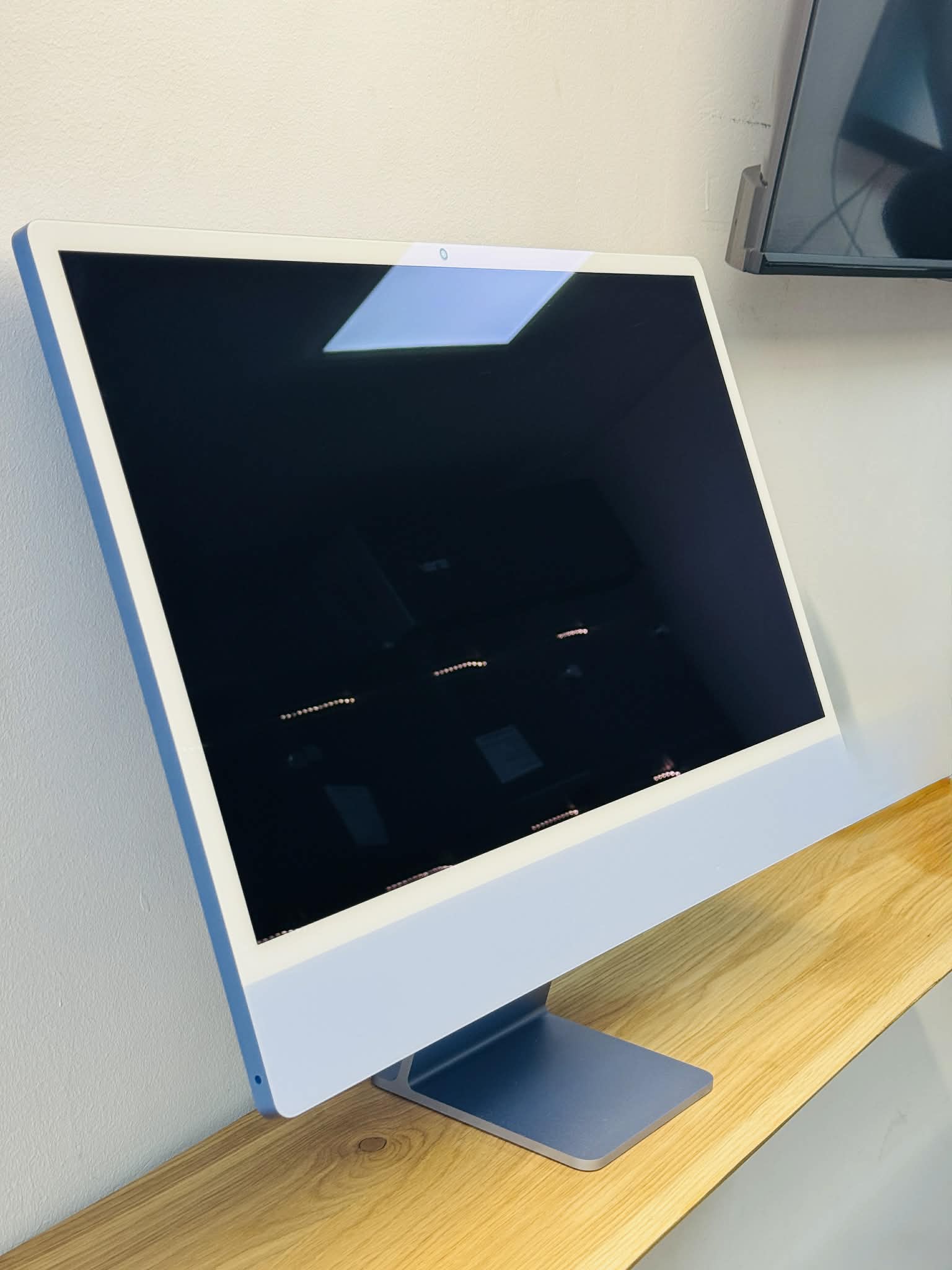 Apple iMac M4 Albastru Retina – Calculator All-in-One Performant