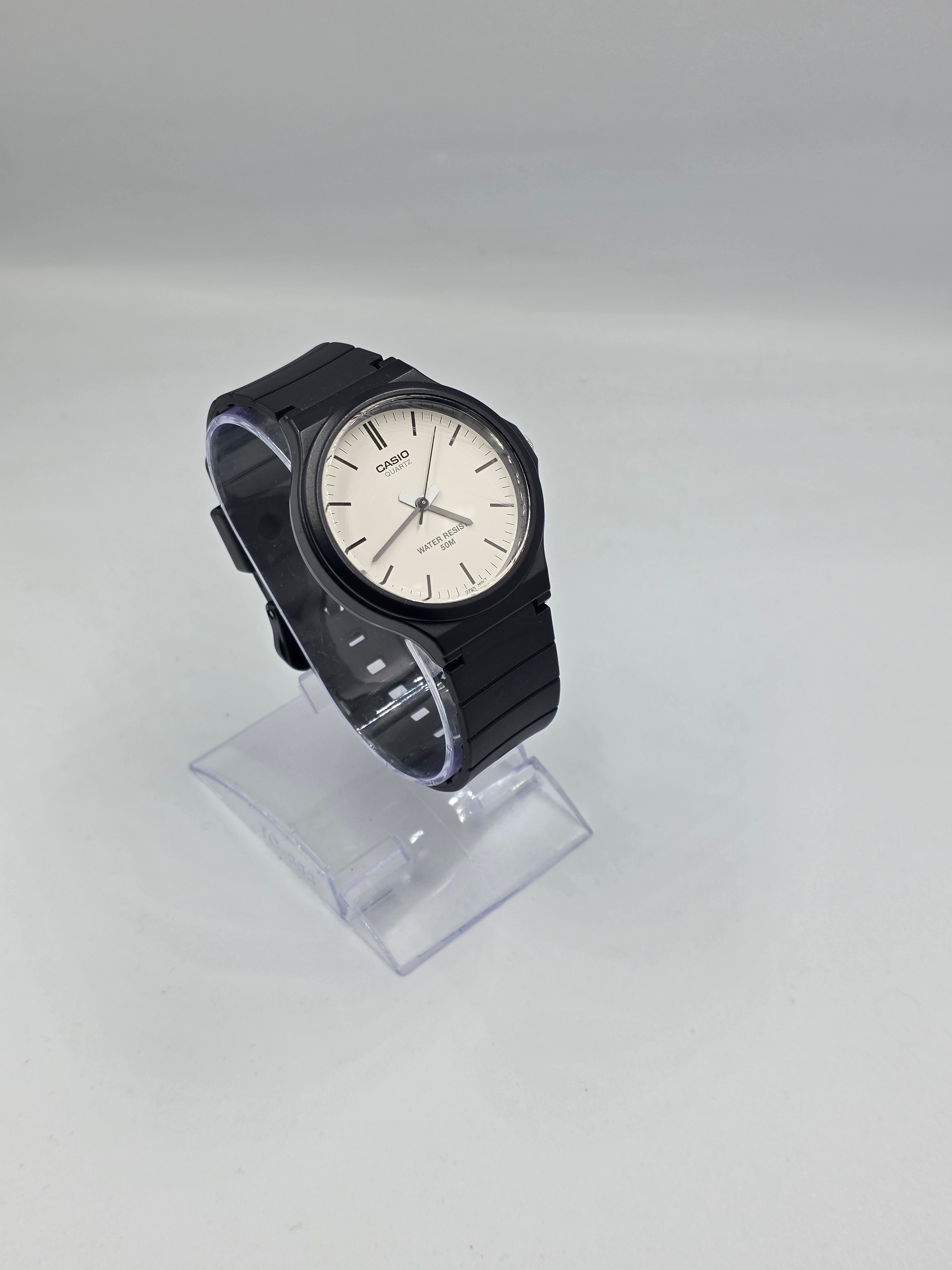 Ceas Casio Model 1330 MQ24