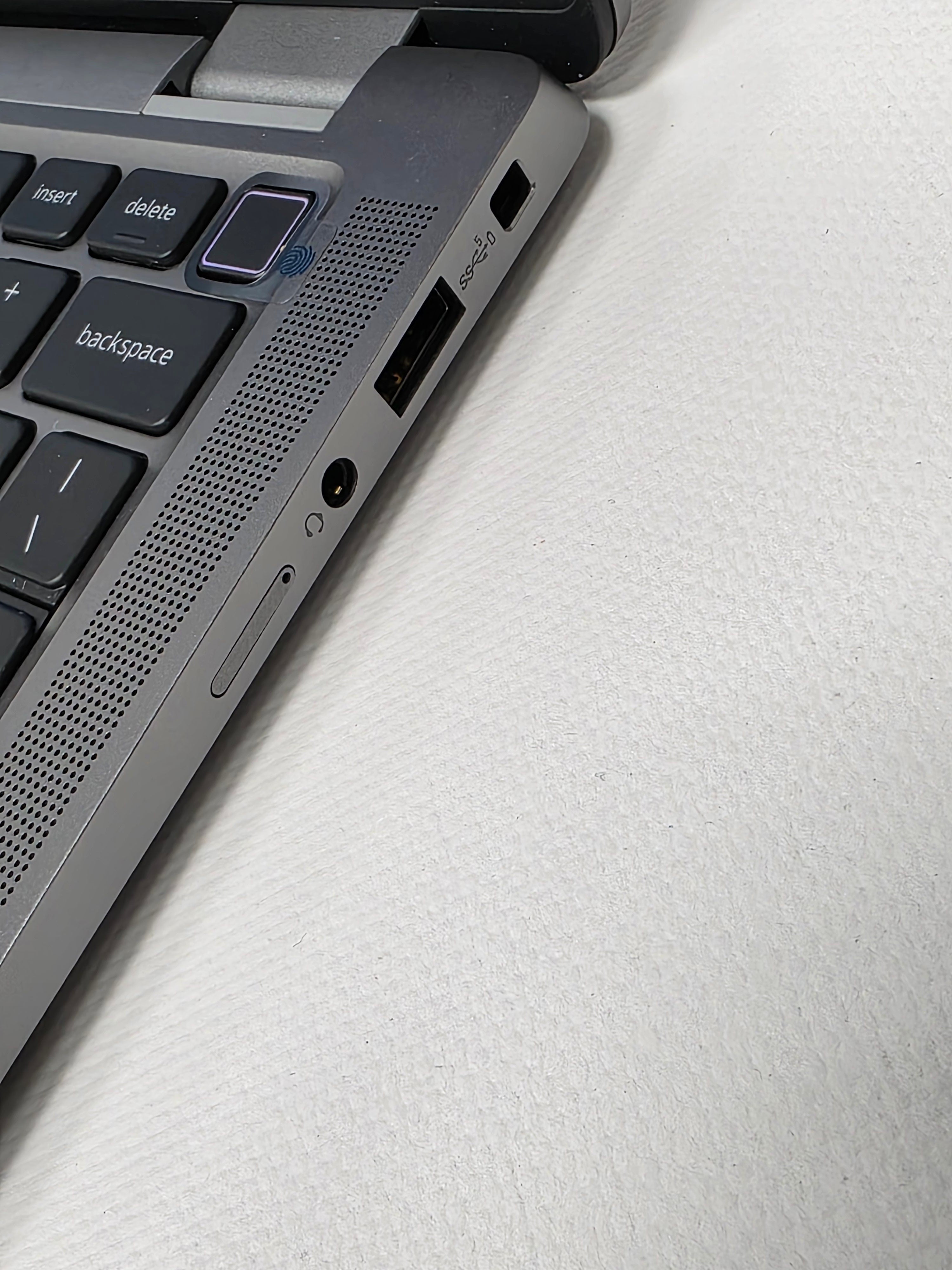 Laptop Dell Latitude 7340