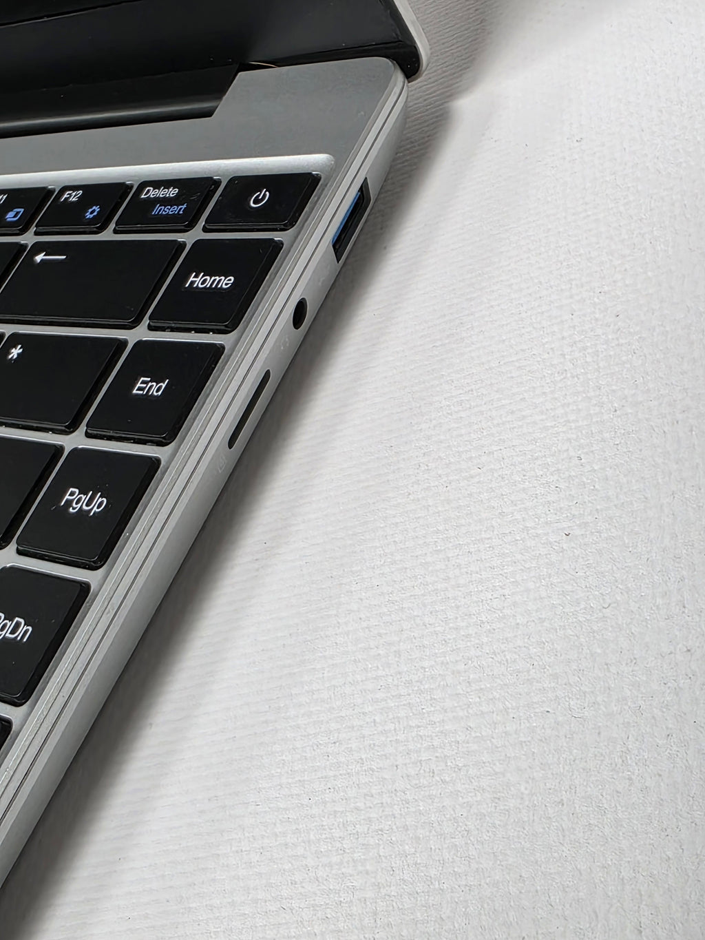 Laptop Thomson PX14C