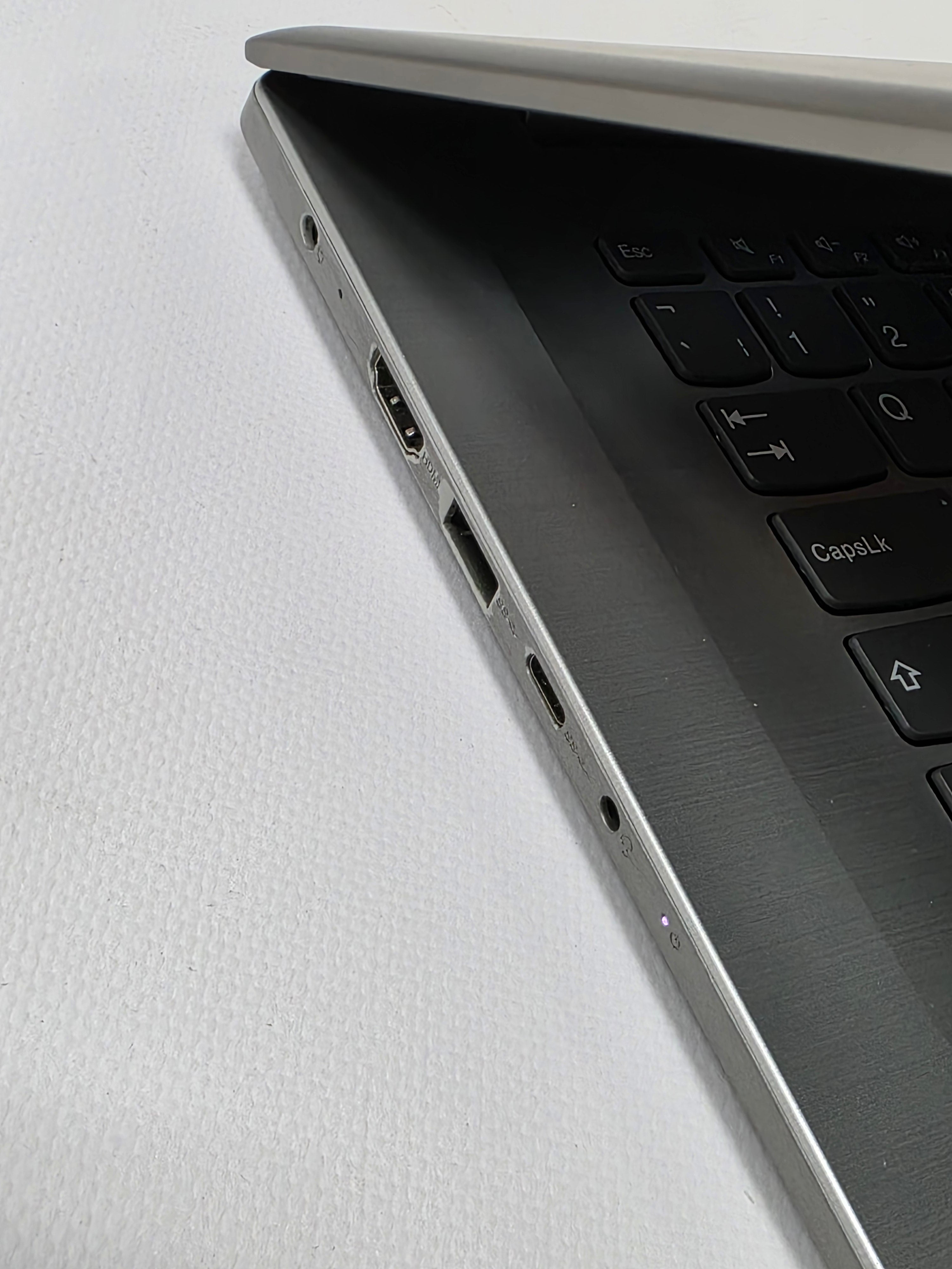 Laptop Lenovo Ideapad 320S