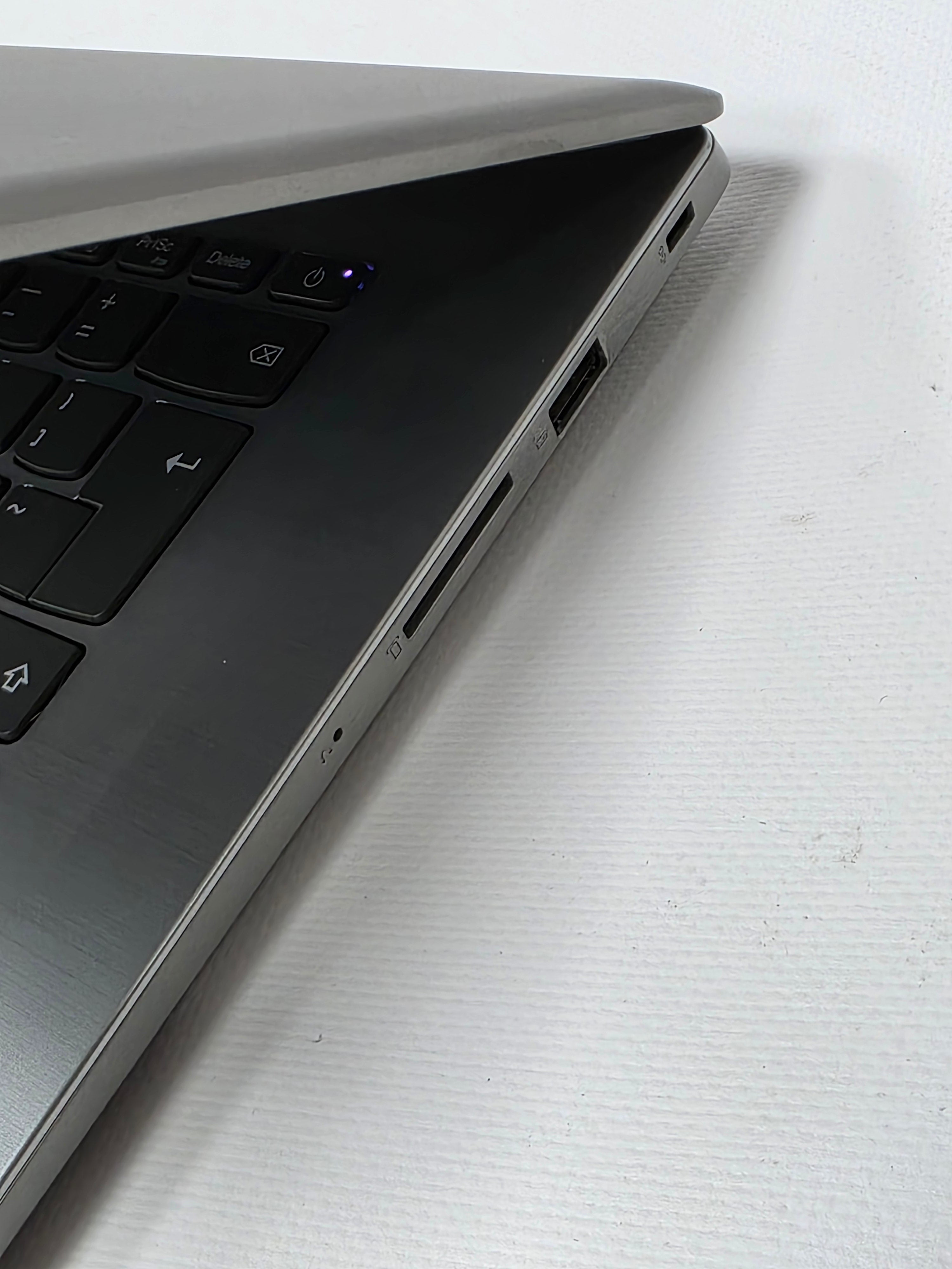 Laptop Lenovo Ideapad 320S