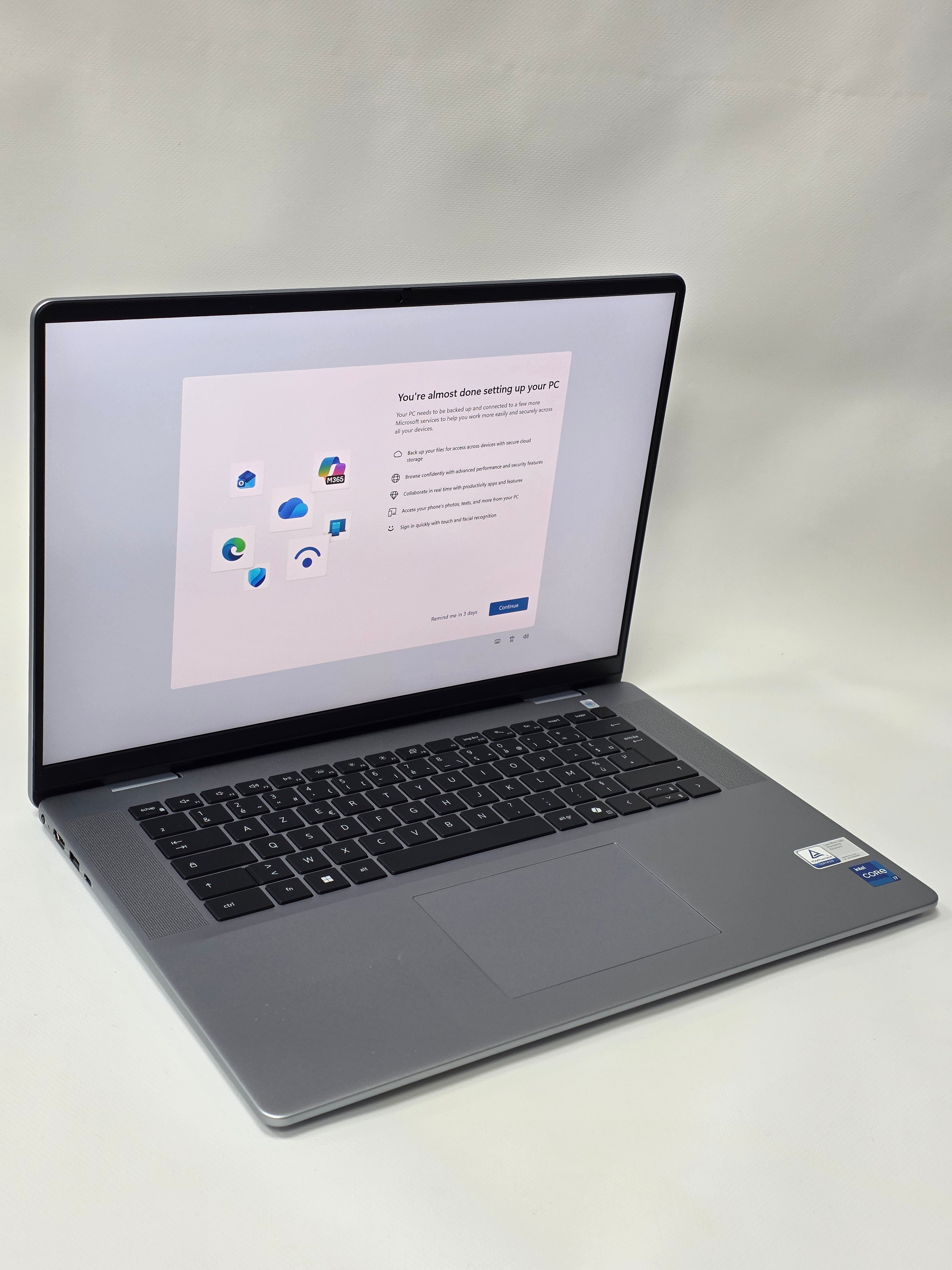 Laptop Dell Inspiron 16 Plus