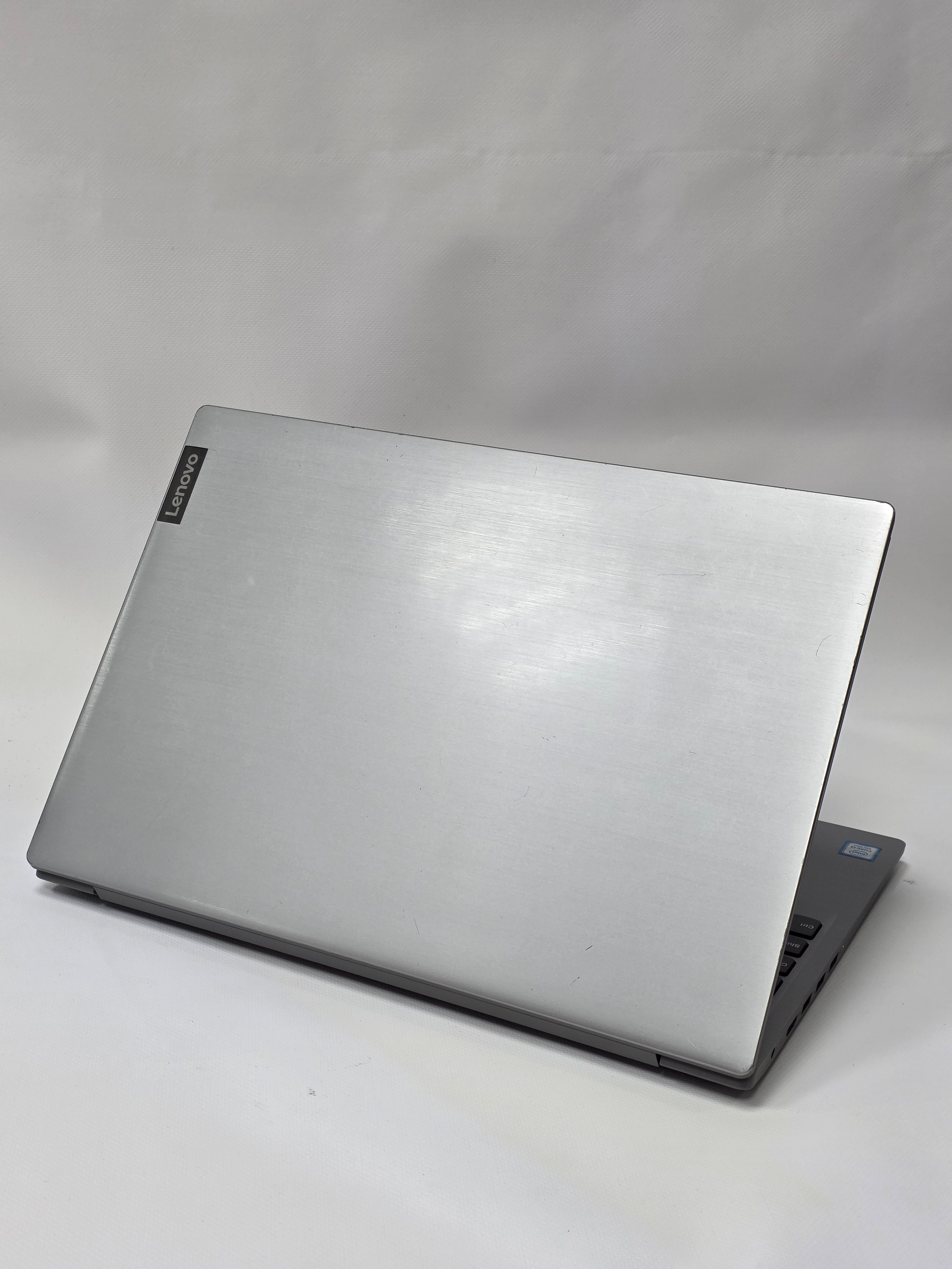 Laptop Lenovo Ideapad 81MV