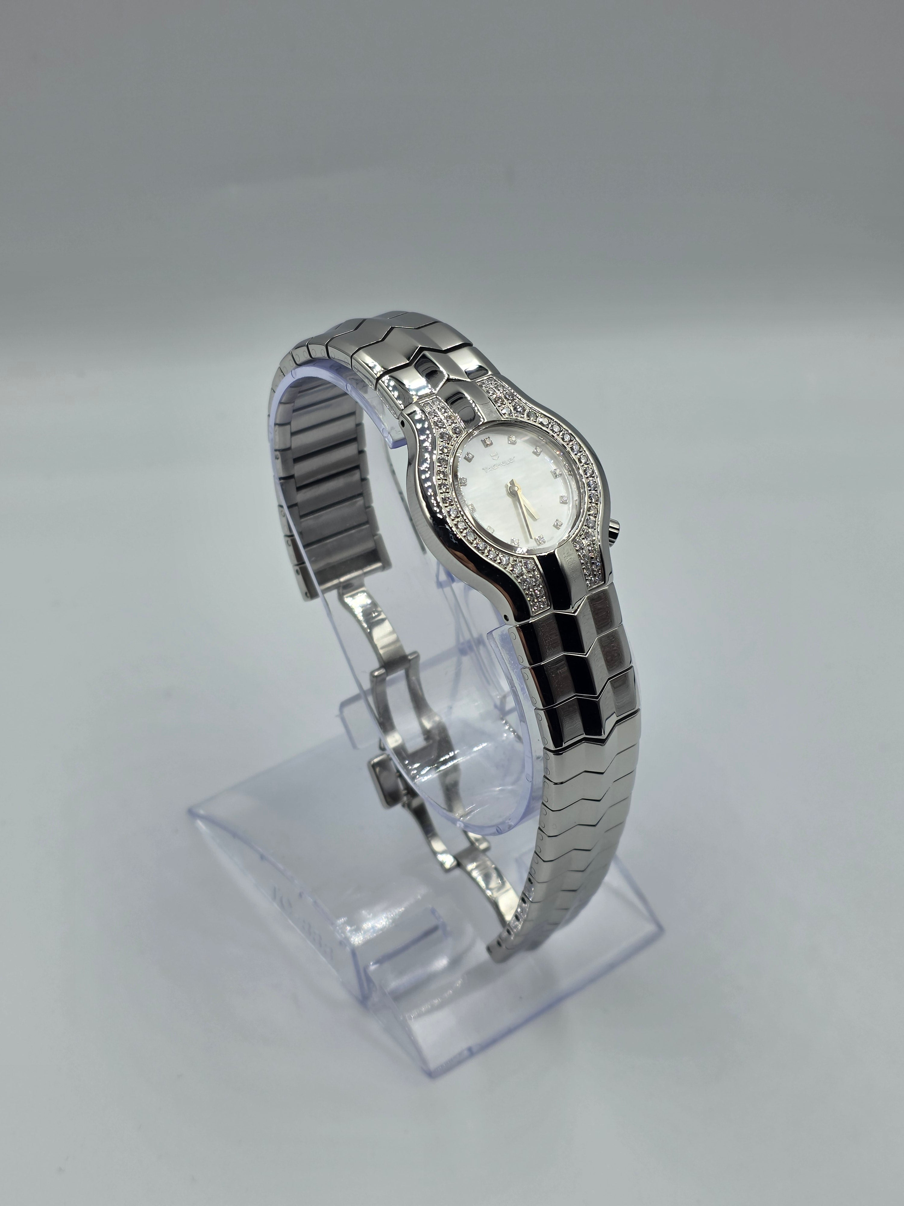 Ceas TAGHeuer cu diamante incastonate