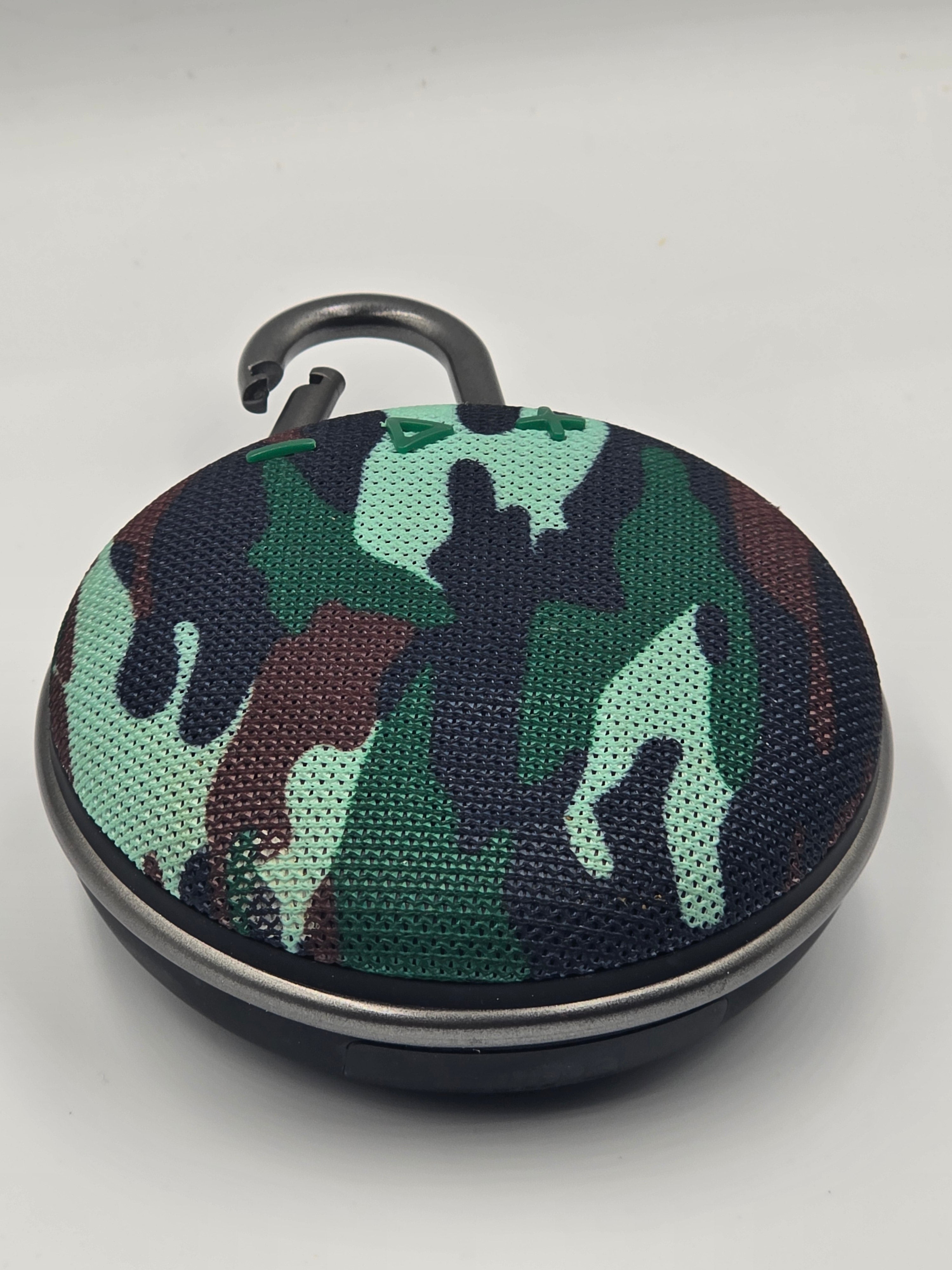 Boxa Portabila cu textura camuflaj