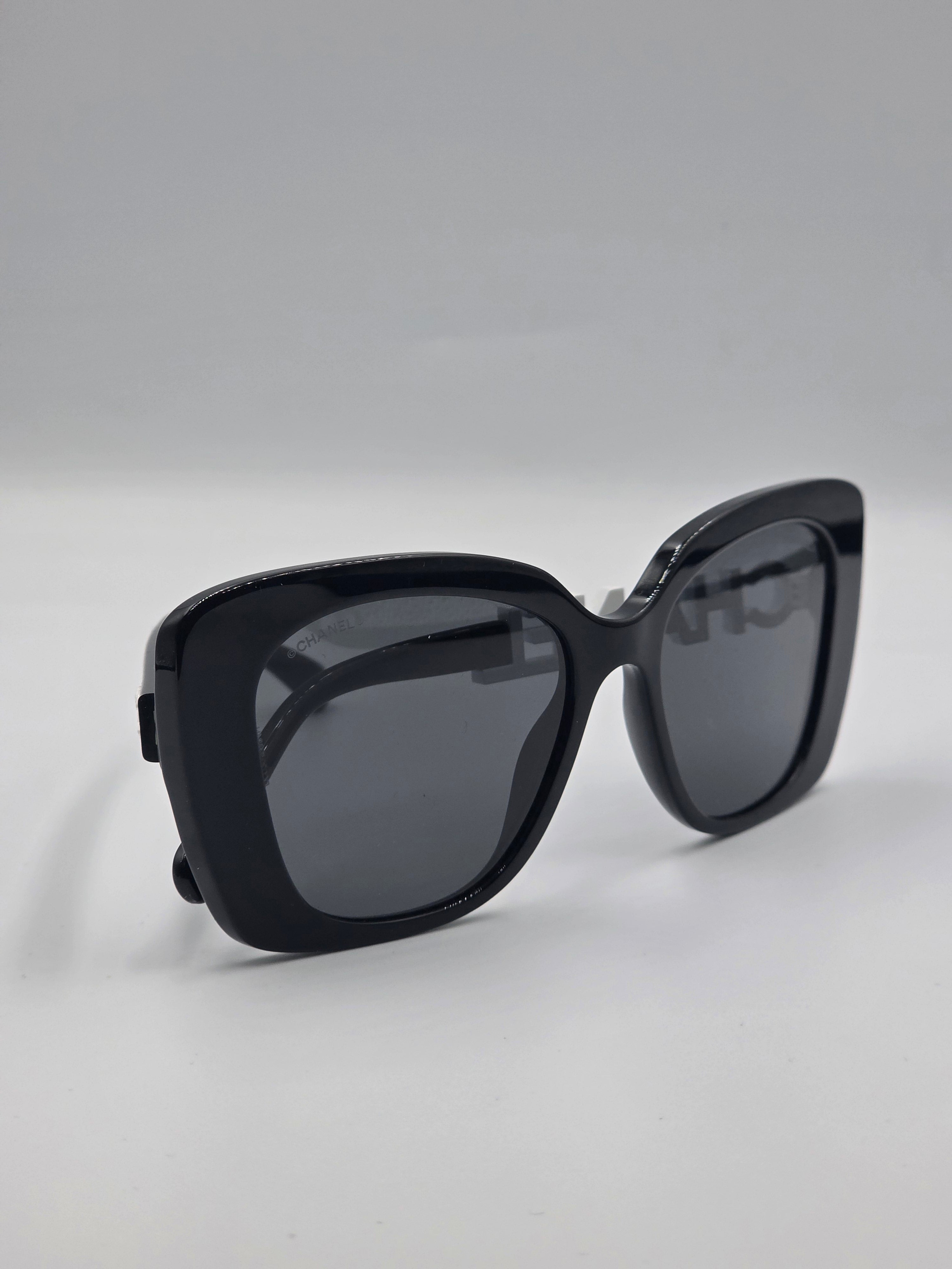 Ochelari de soare CHANEL 5422-B