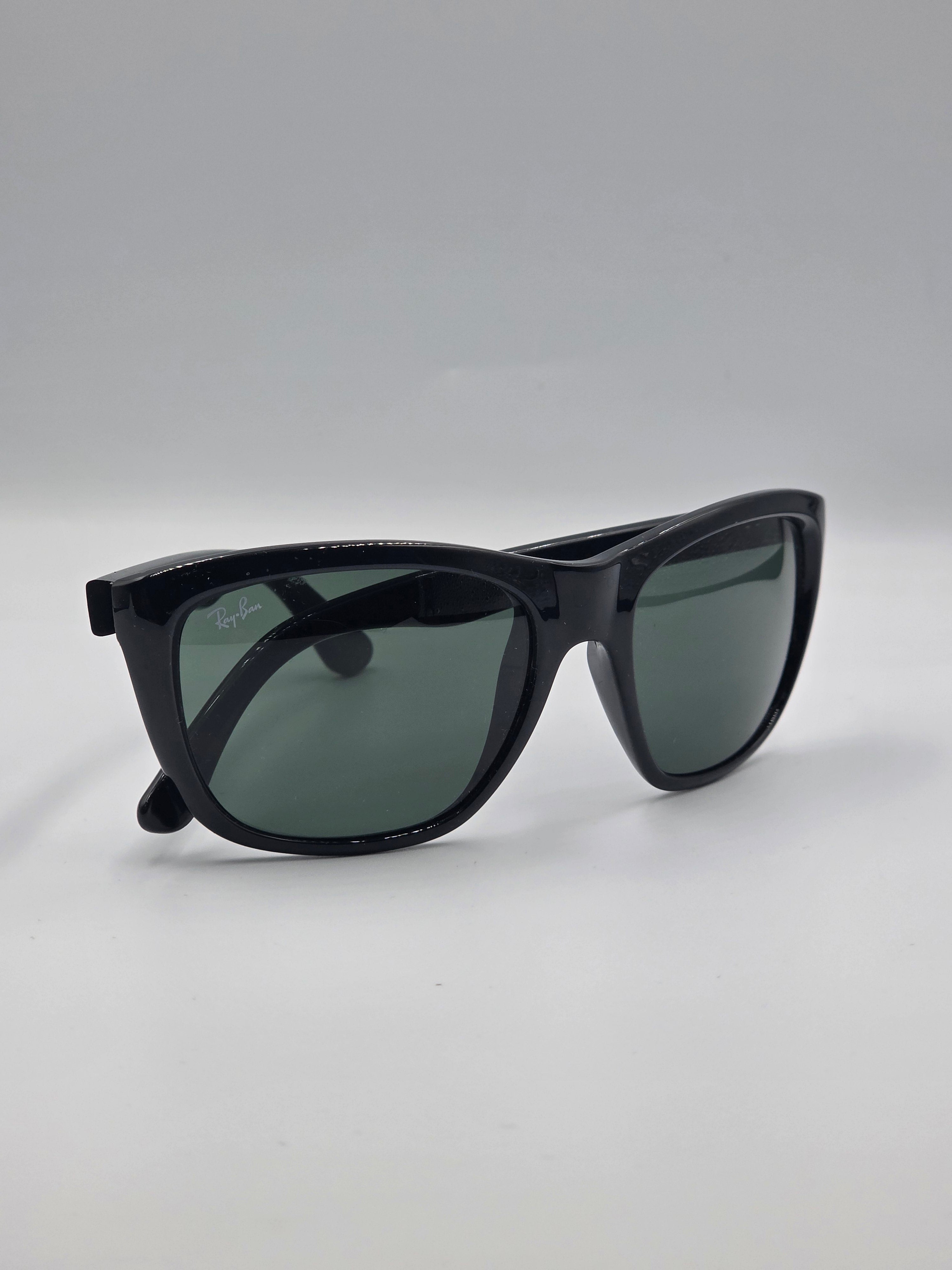 Ochelari de soare Ray-Ban RB 4154