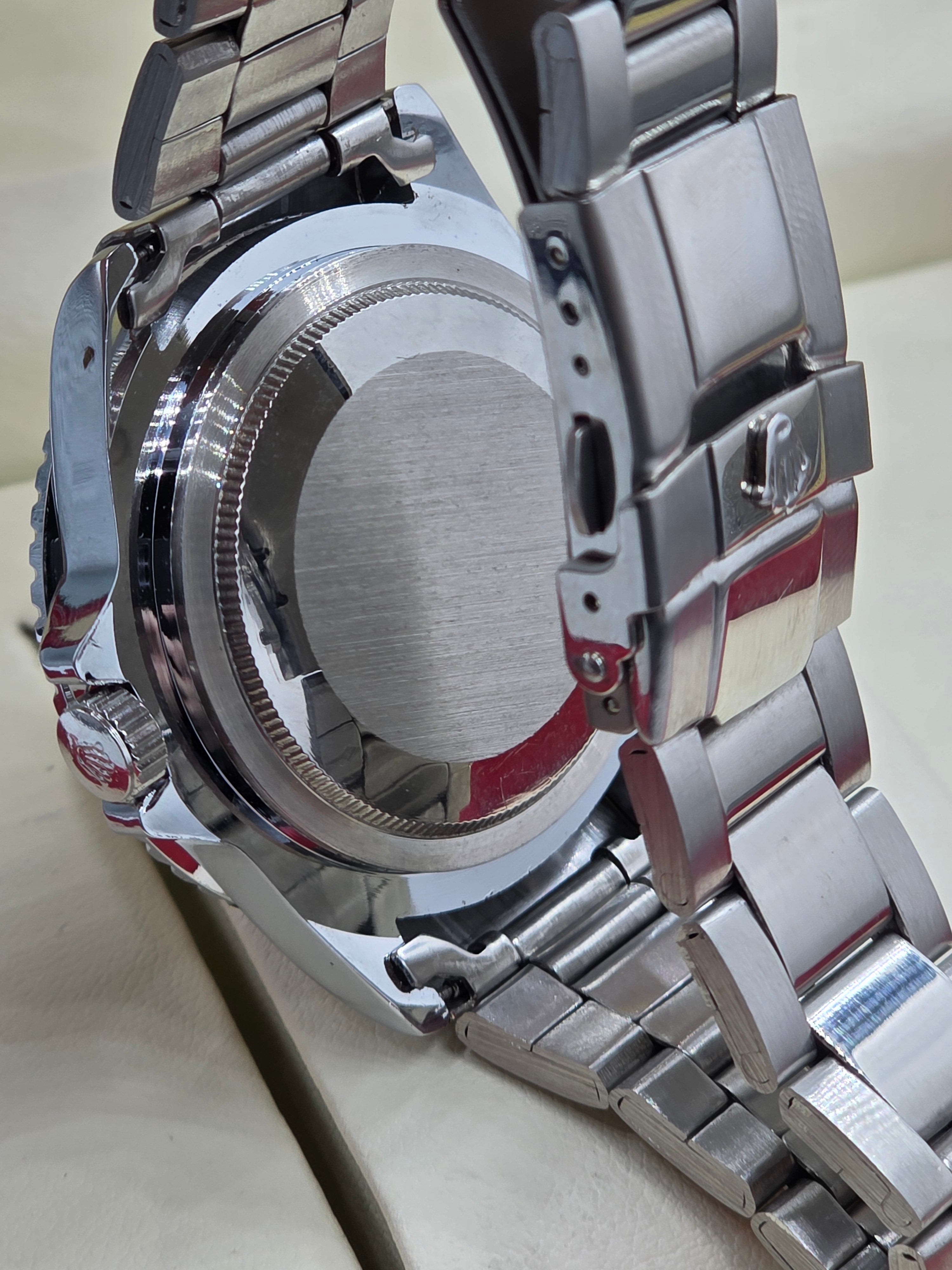 Replica Rolex Oyster Perpetual Date