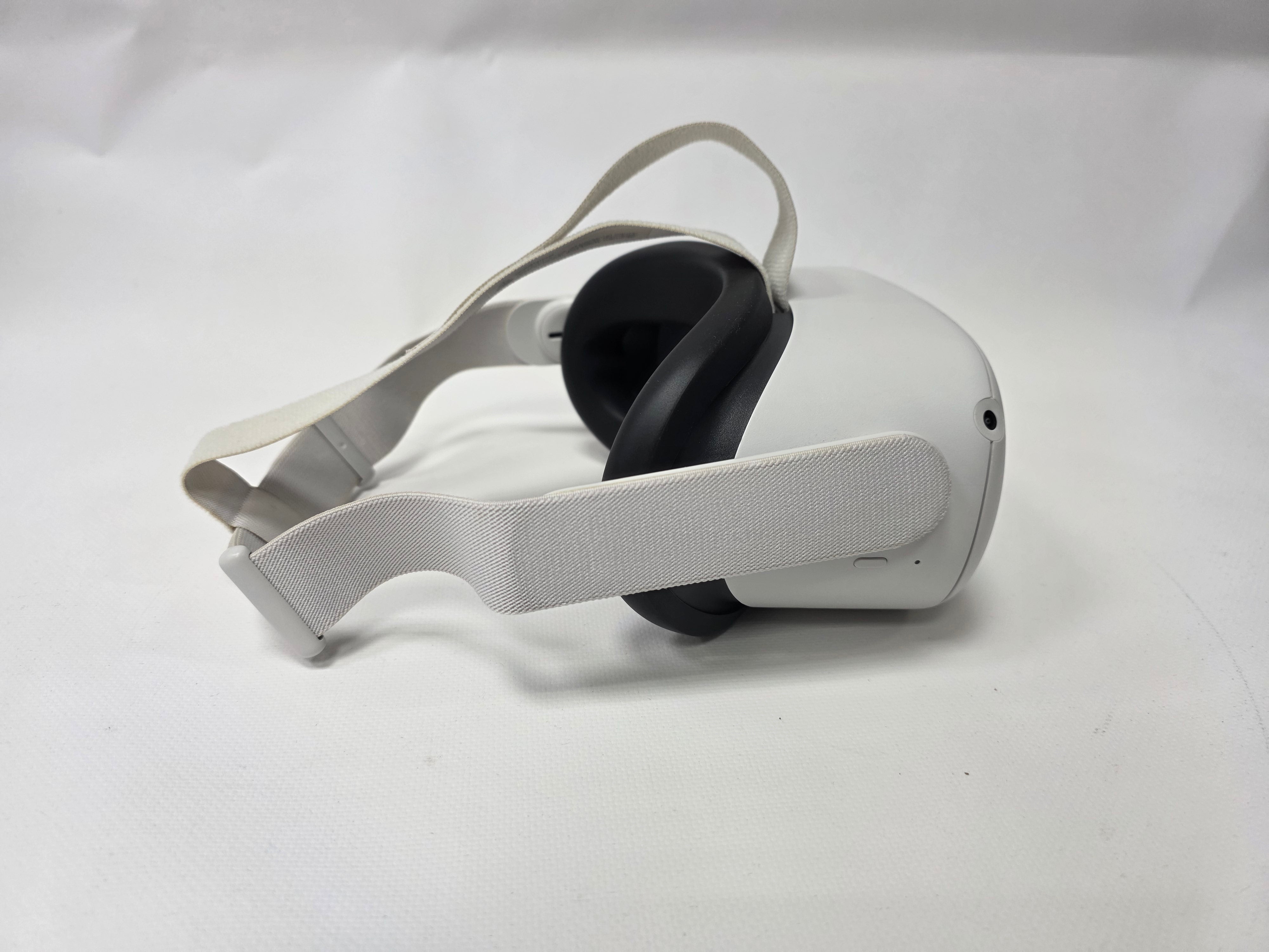 Oculus Quest 2 cu 2 Controllere