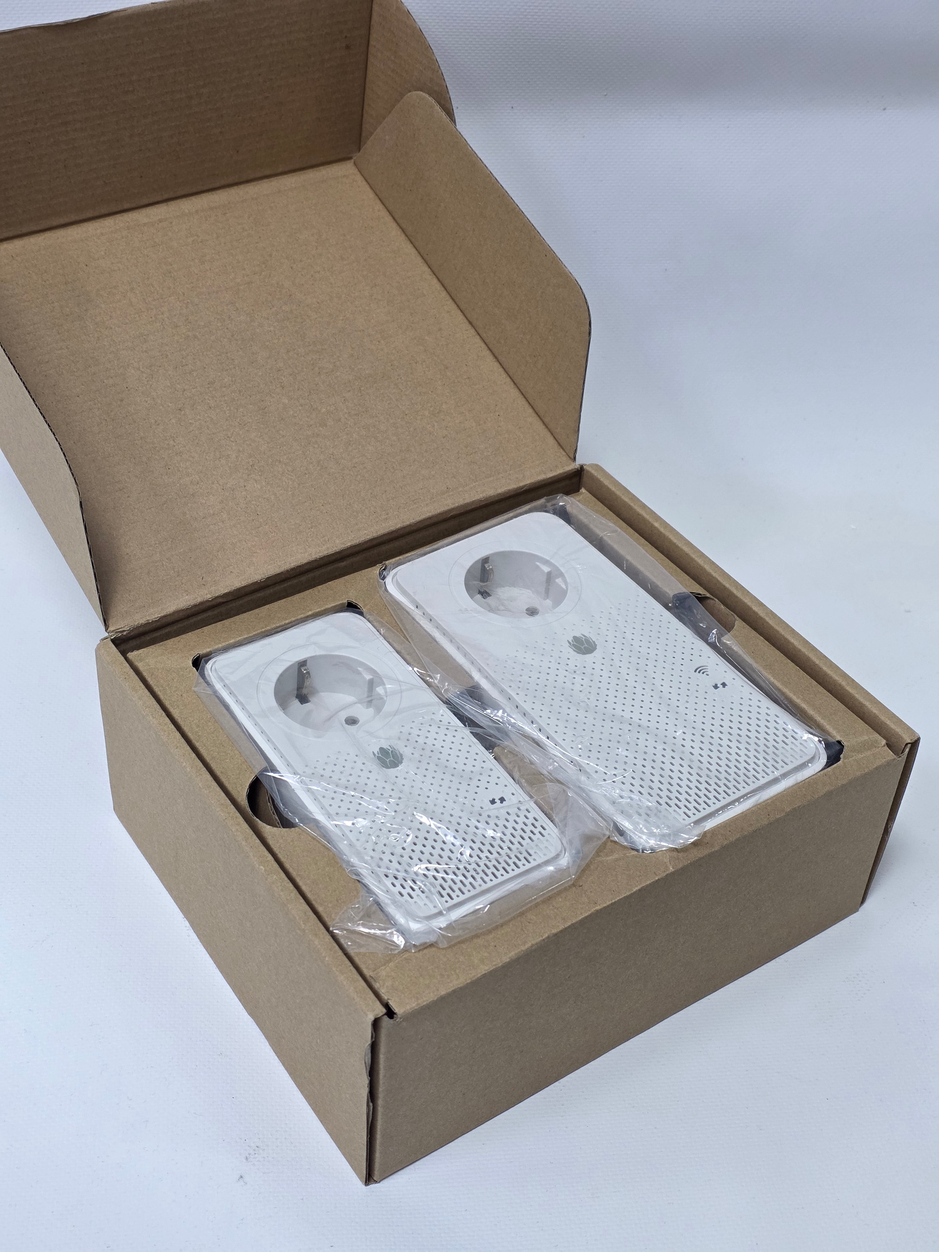 UPC WIFI BOOSTER MODEL