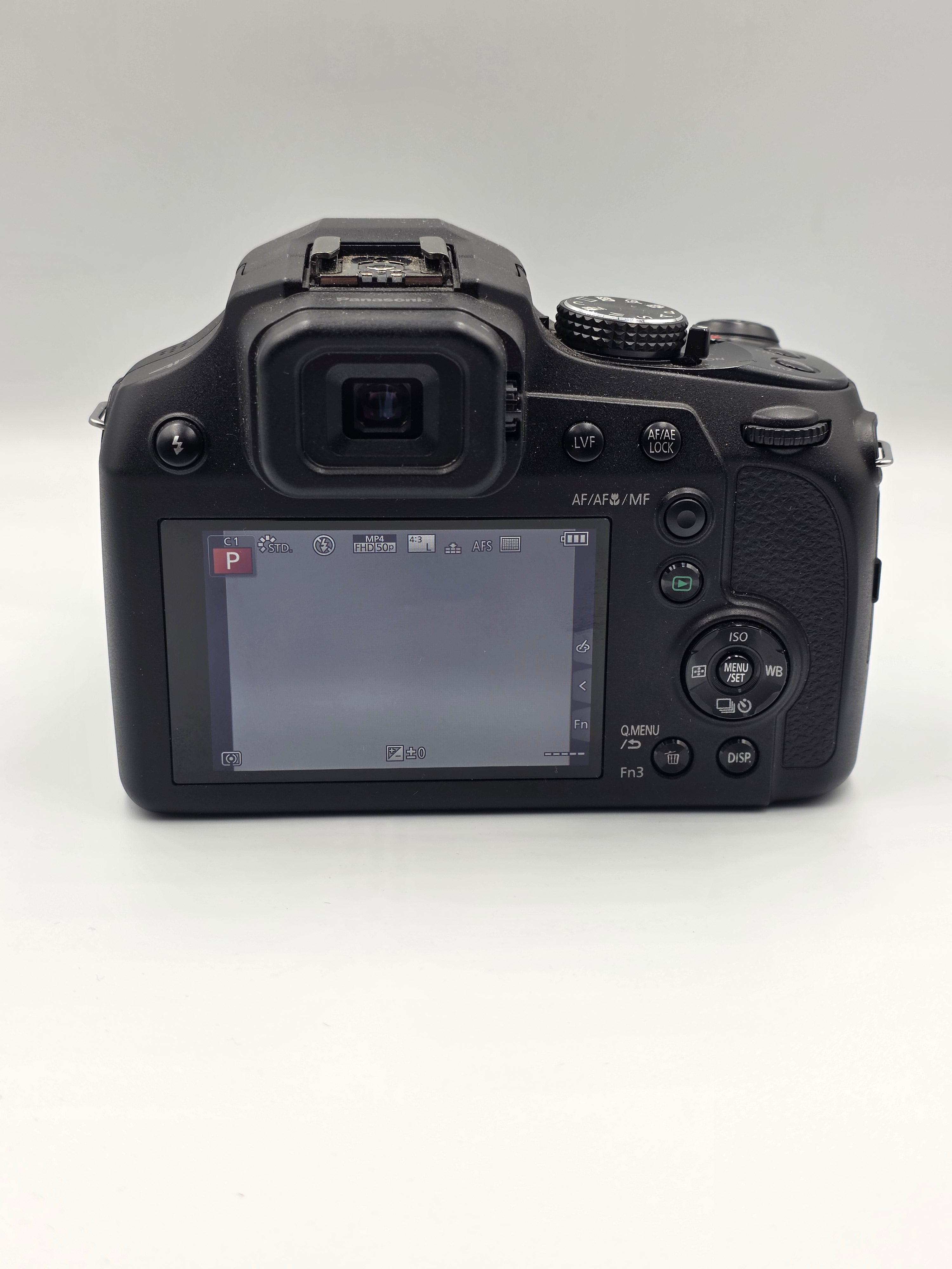 Aparat foto PANASONIC DC-FZ82
