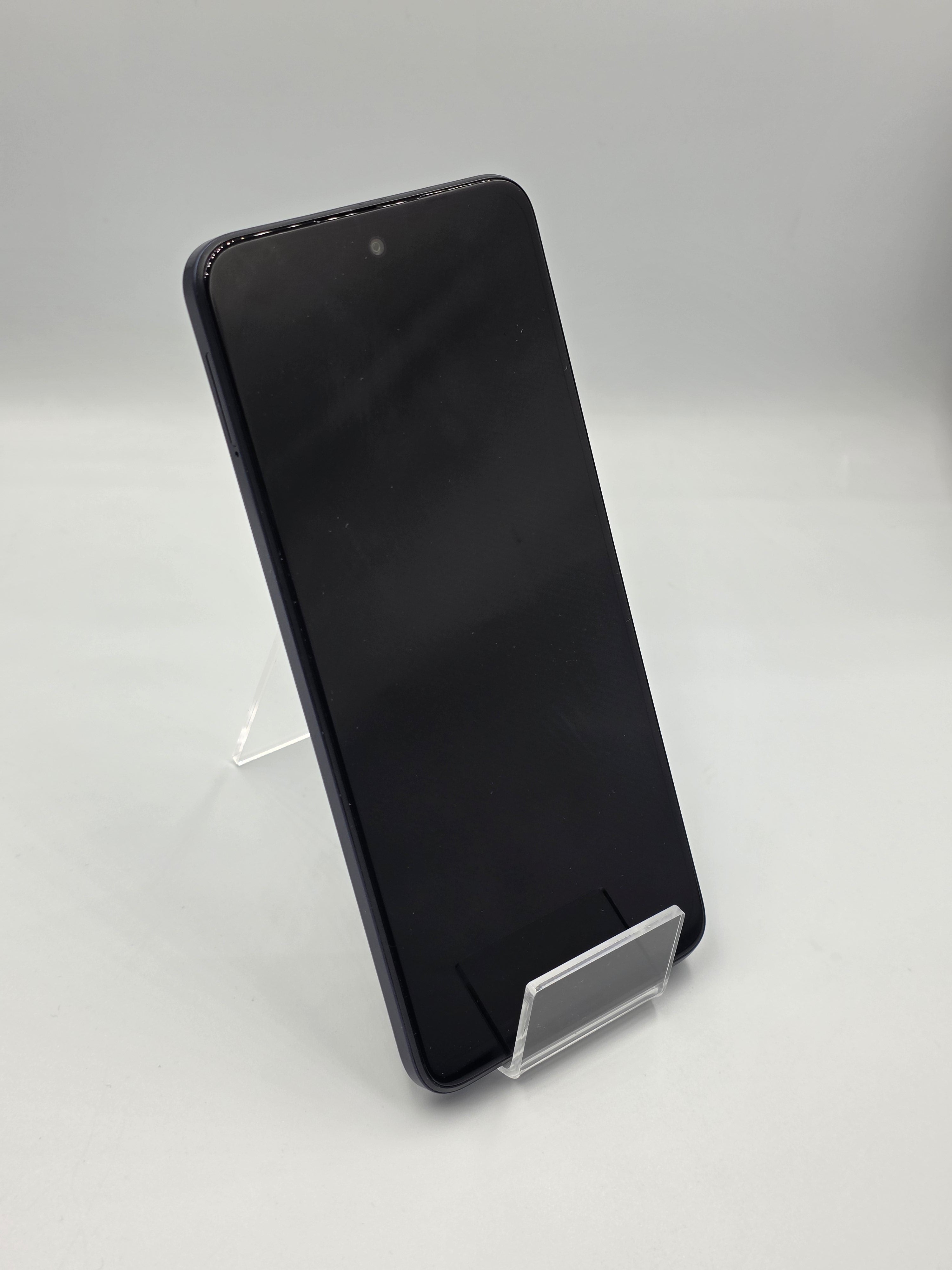 Motorola G54