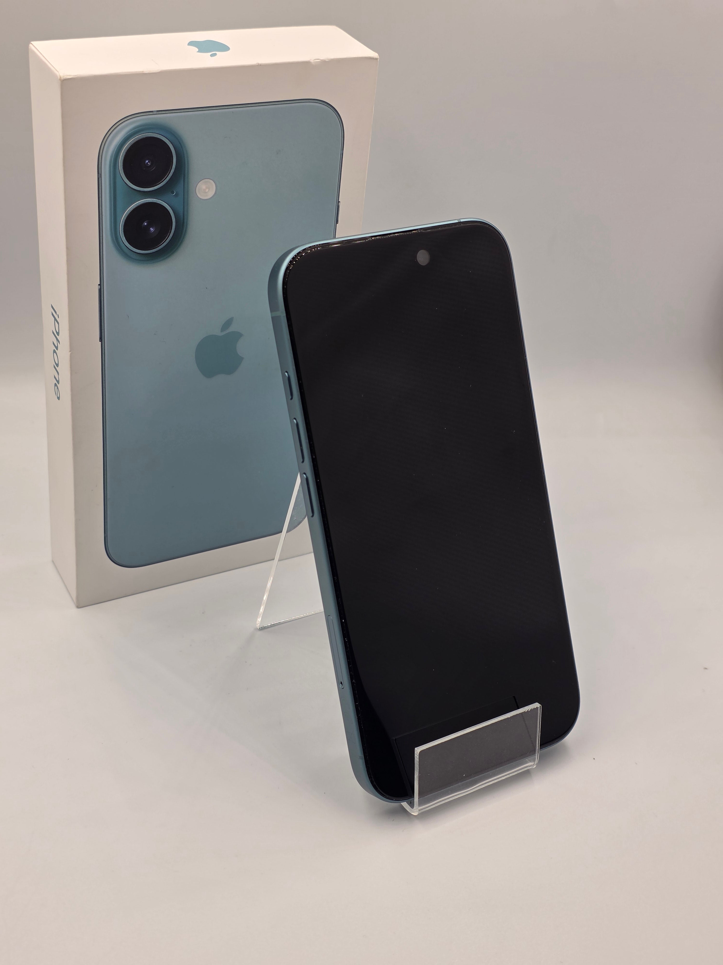 Apple i-Phone 16 Blue