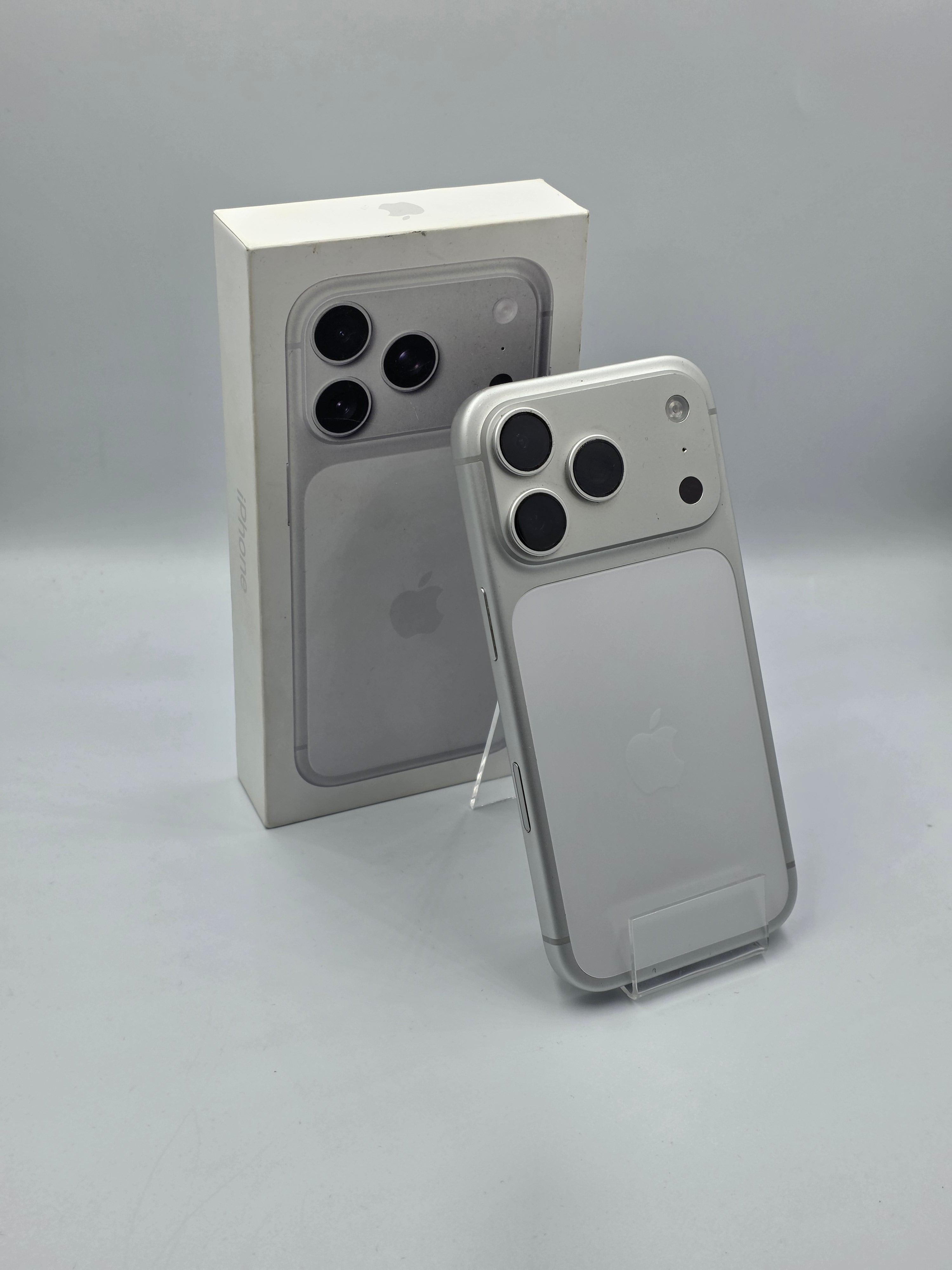 Apple i-Phone 17 Pro Alb