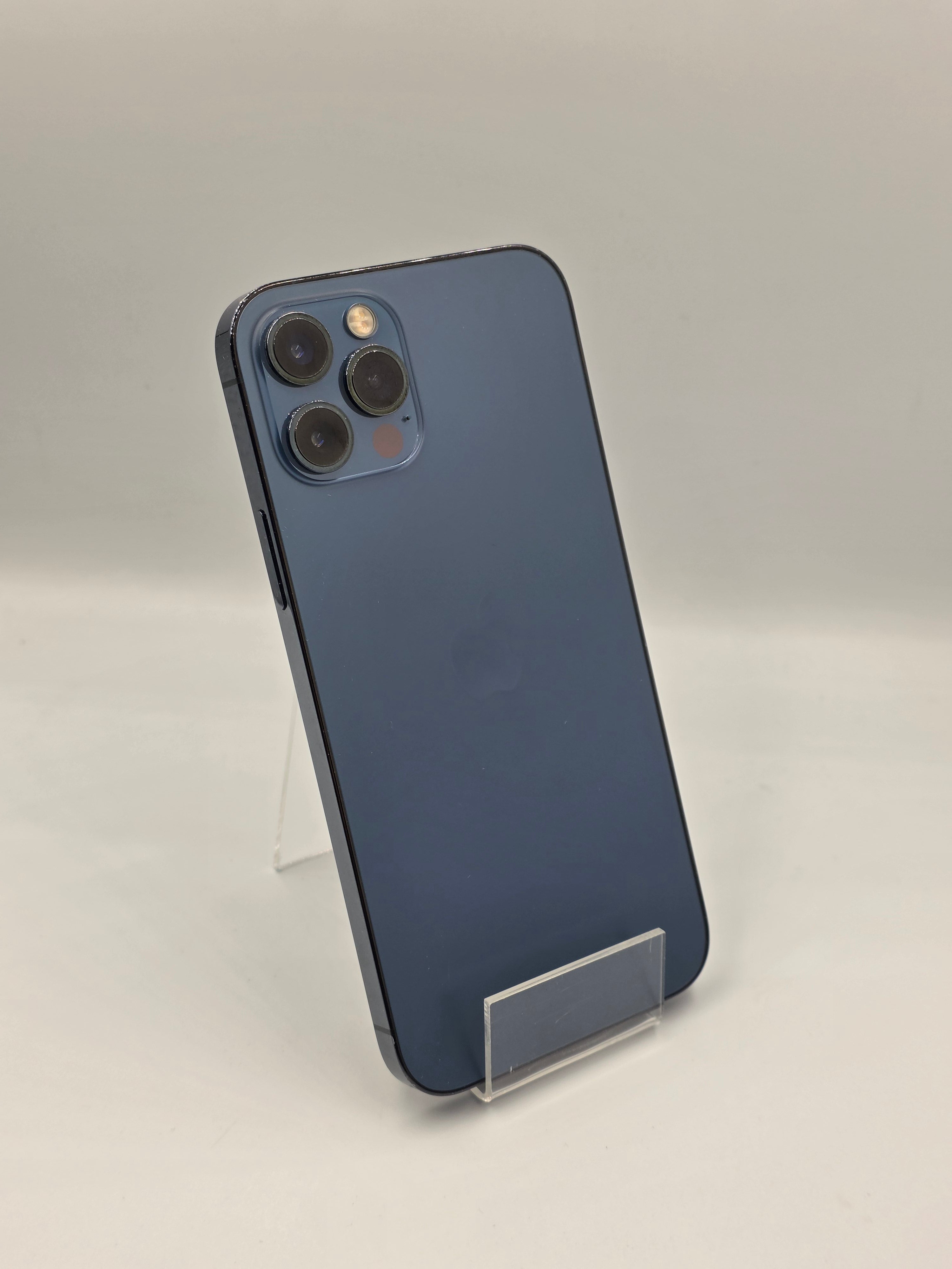 Apple iPhone 12 Pro Albastru