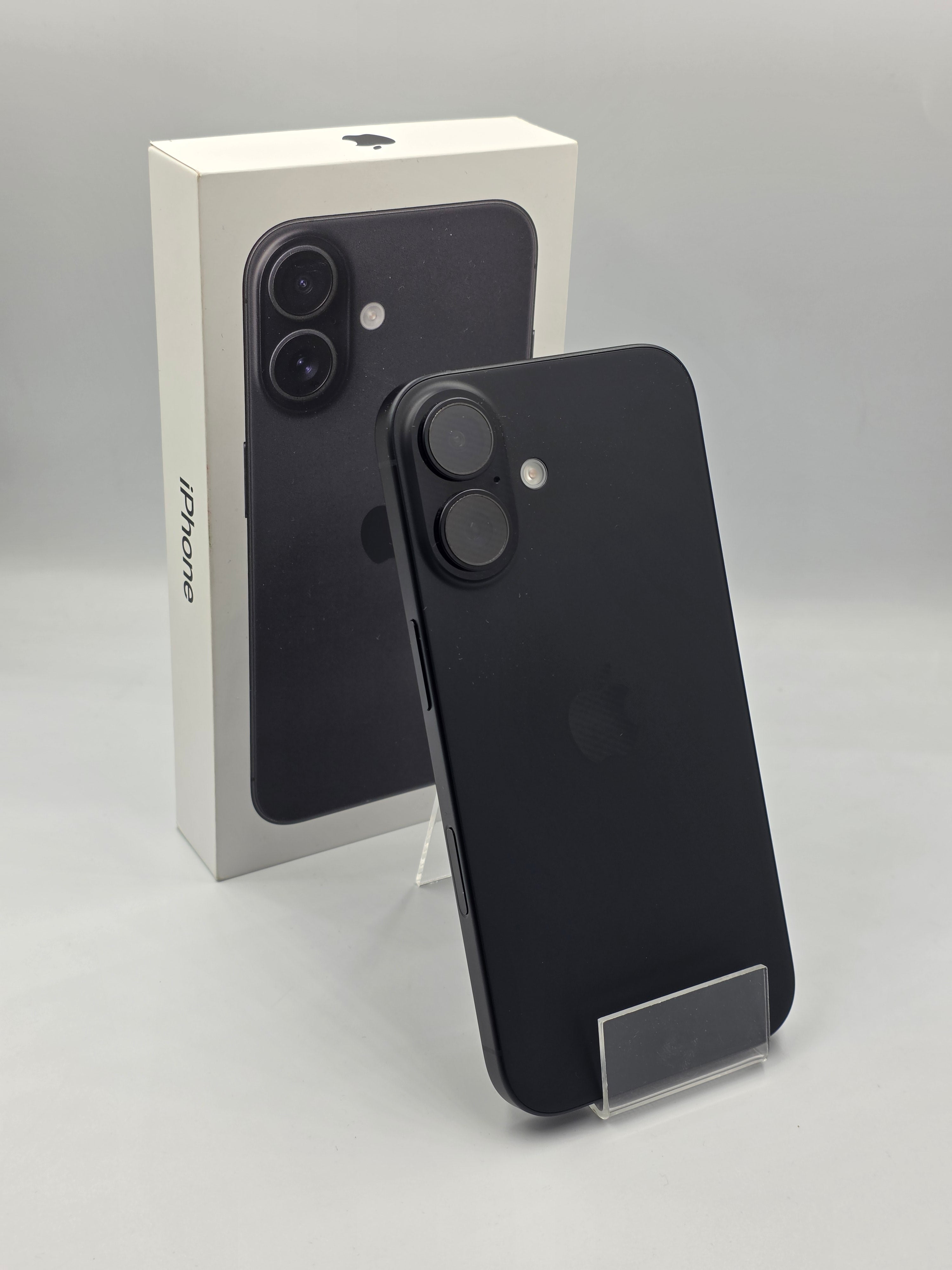 Apple iPhone 16 La cutie Baterie 100%