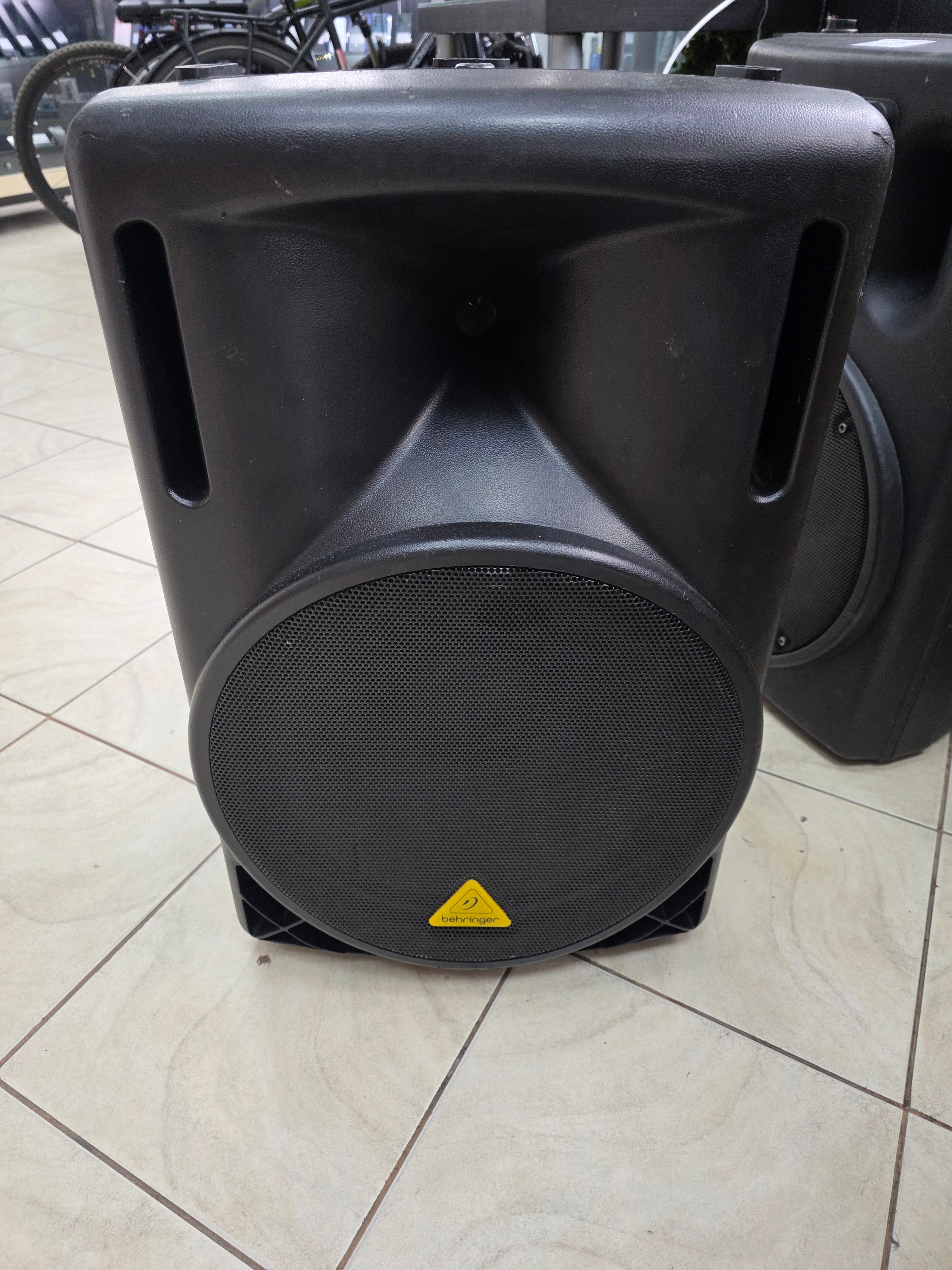 Boxa Beringer Eurolive B215D