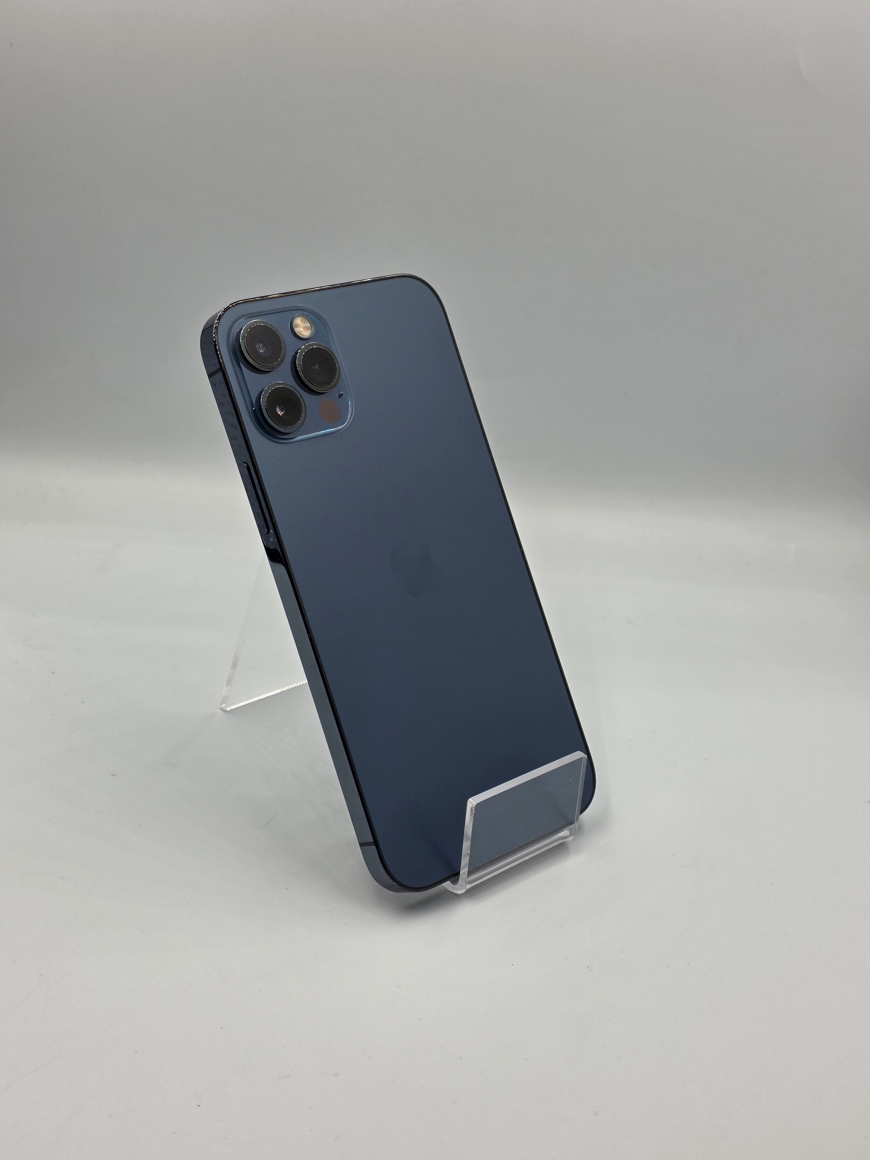Apple iPhone 12 Pro Albastru