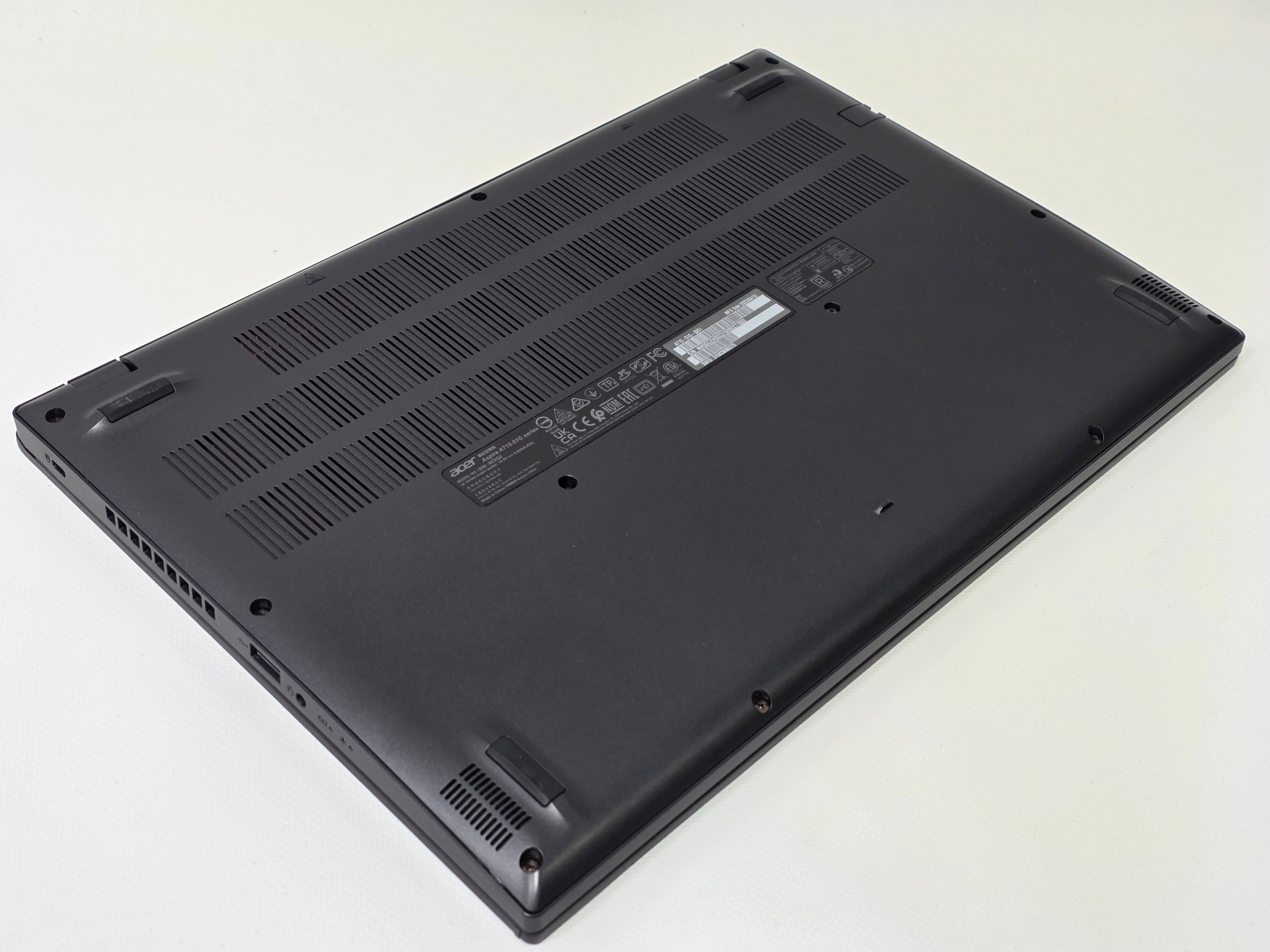 Laptop Acer Aspire  A717-51G