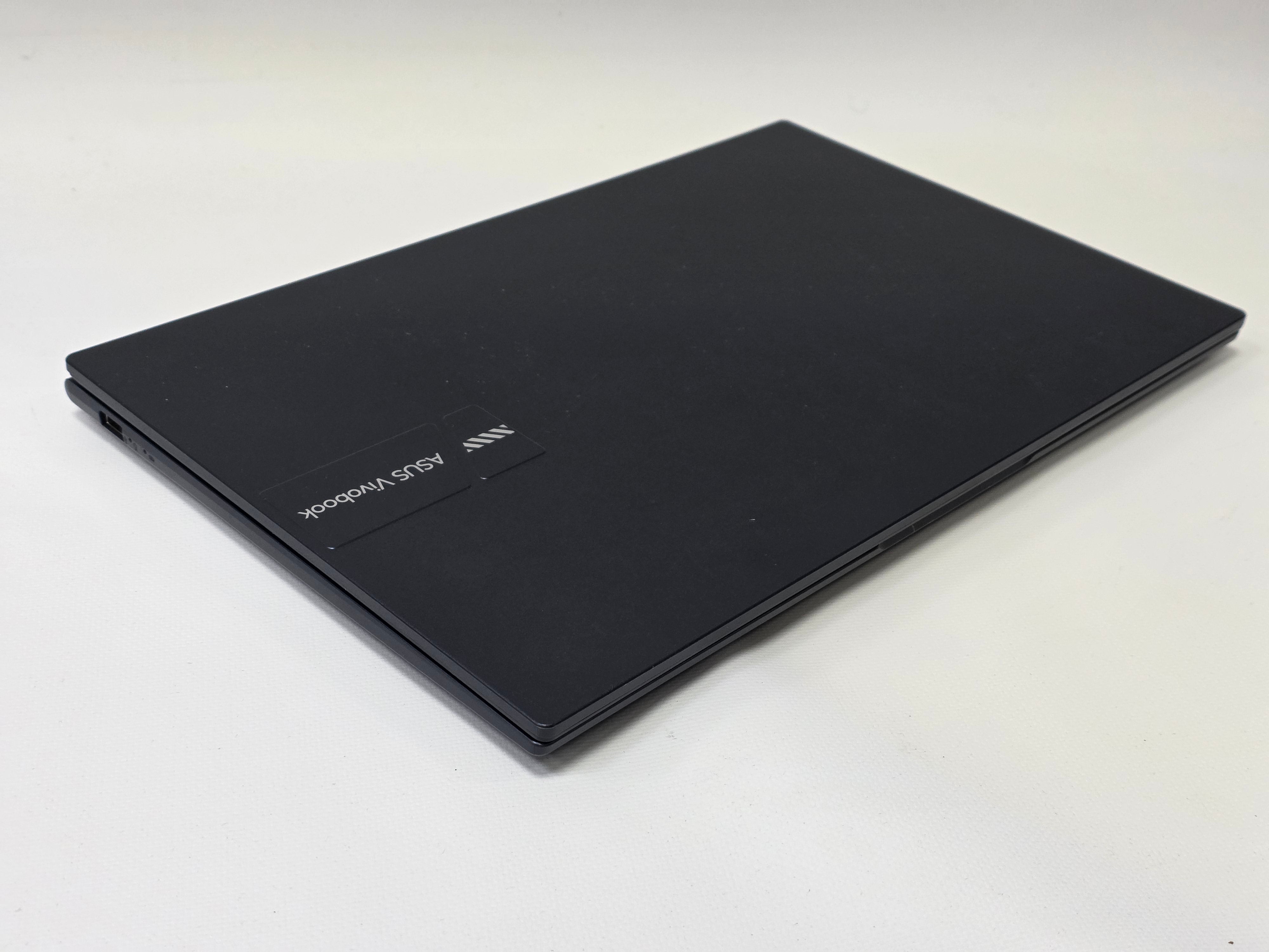 Laptop Asus Vivobook X1504VA
