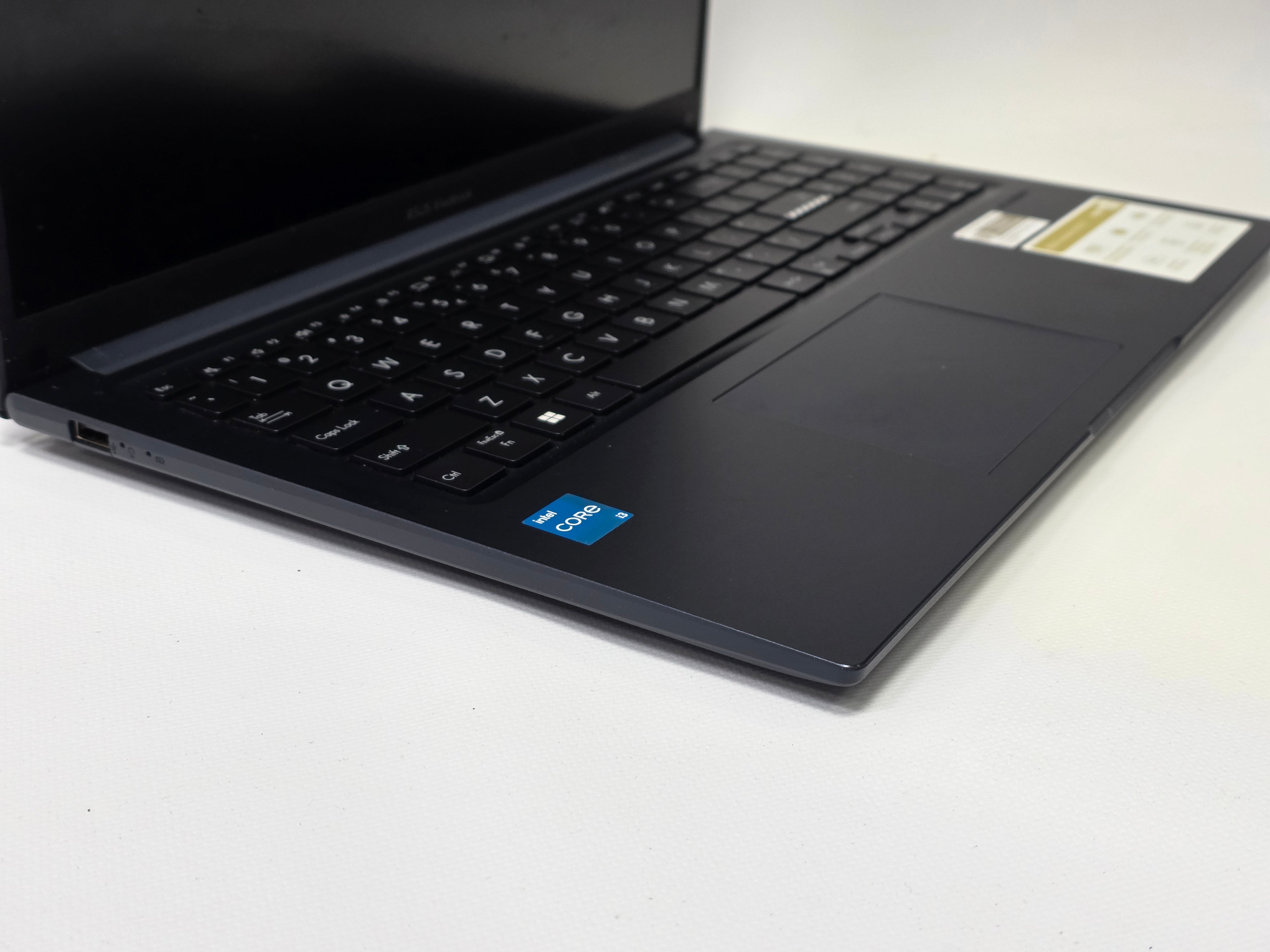 Laptop Asus Vivobook X1504VA