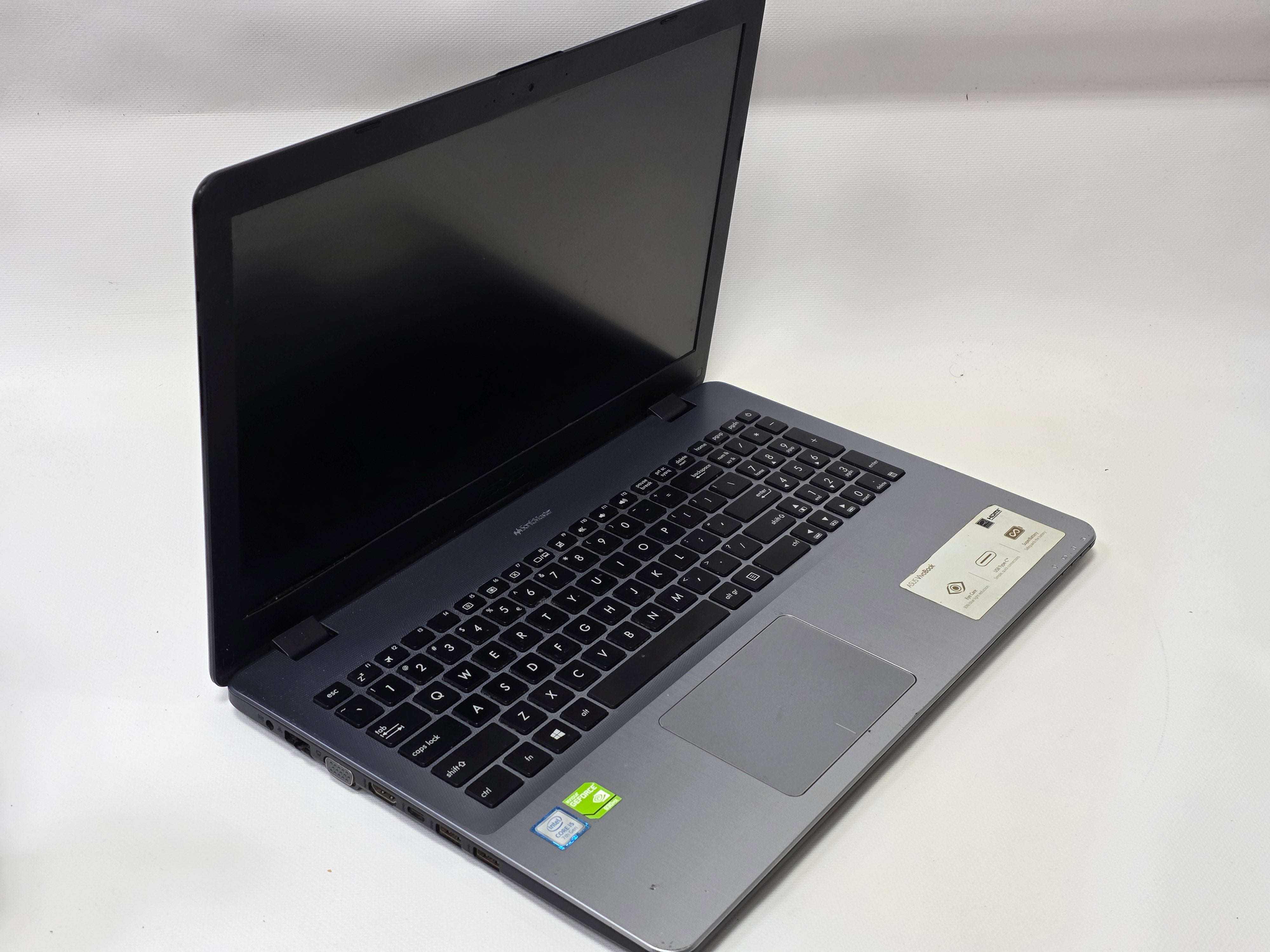 Laptop Asus X542UR – Intel Core i5-7200U, 4GB RAM, NVIDIA GeForce 930MX