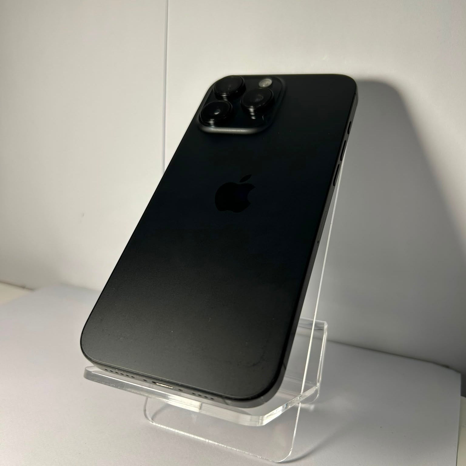 iPhone 16 Pro Max 256GB Black Titanium Baterie 89%