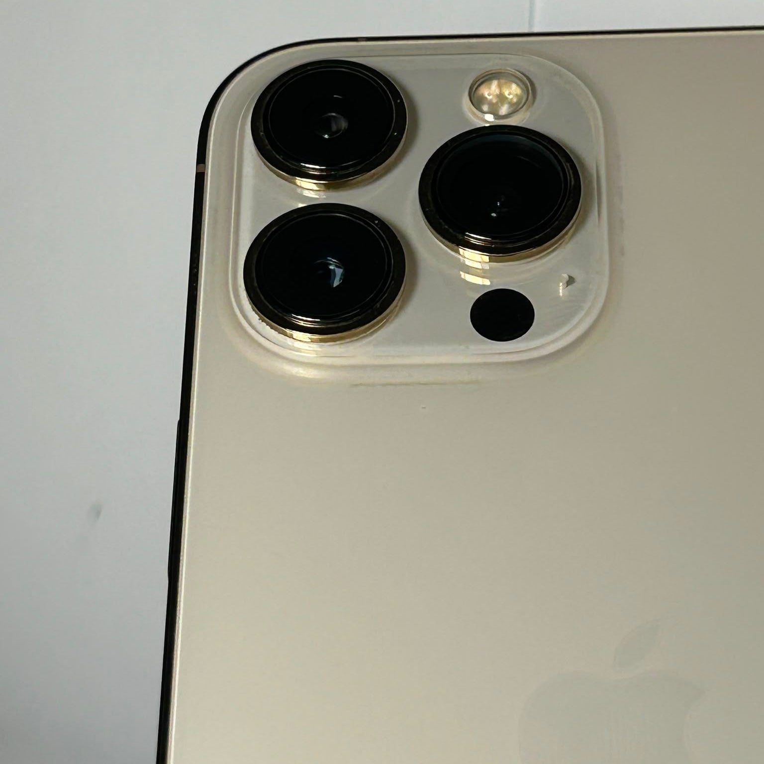 iPhone 13 Pro Max 128GB – Baterie 99%, Baterie Originală Schimbată, Fără Urme de Utilizare
