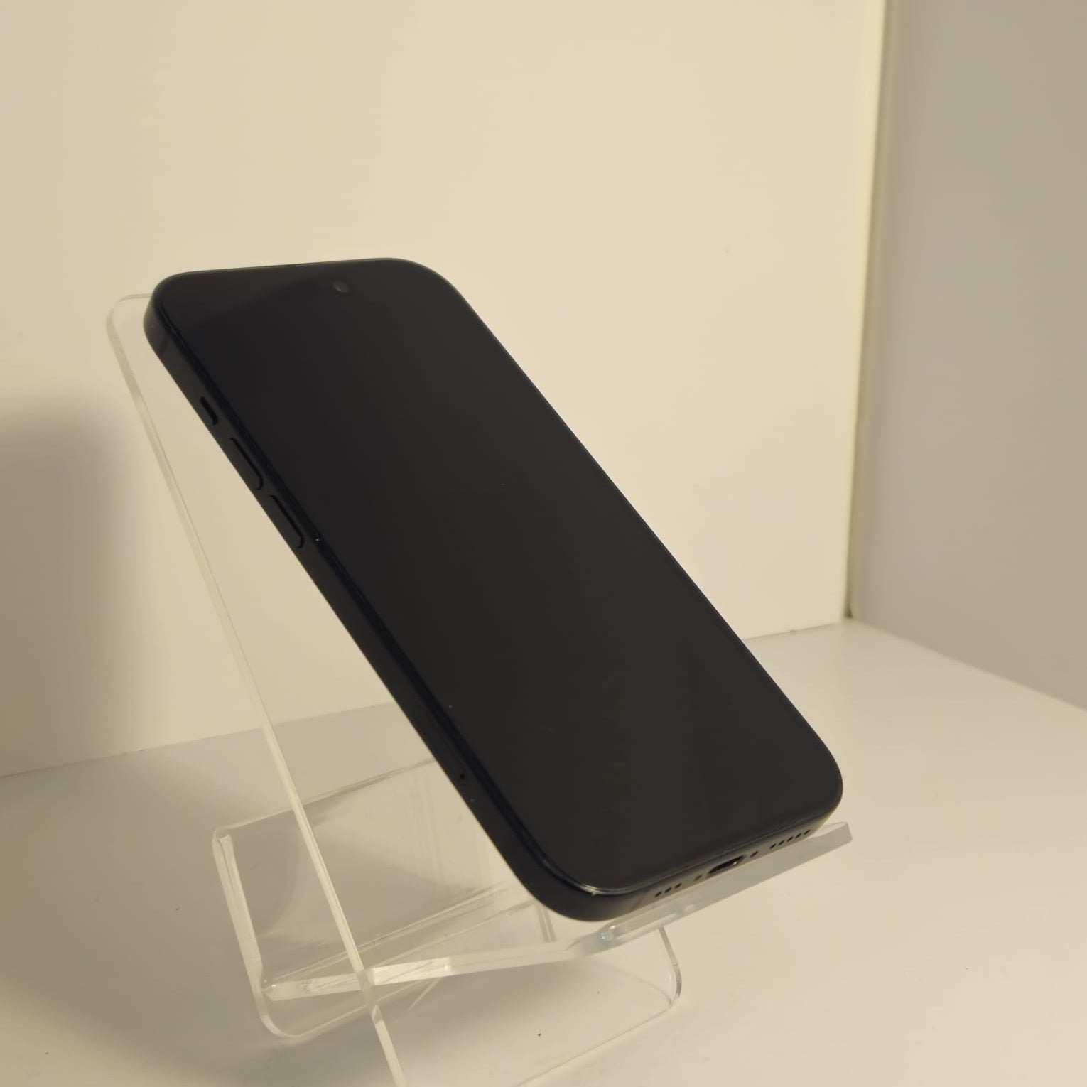 Apple iPhone 15 128GB Negru – Baterie 85%