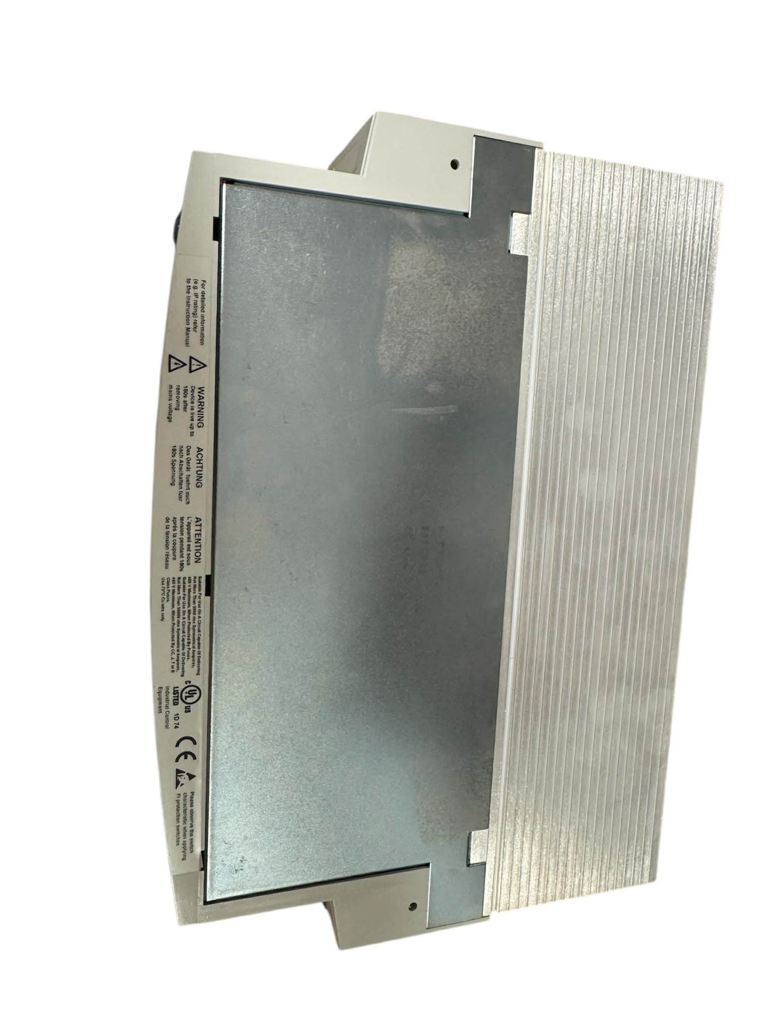 INVERTOR LENZE MODEL EVS9322-ES