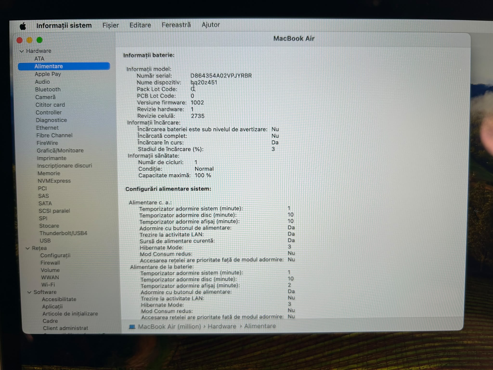 MacBook Air M1 2020 8GB RAM 256GB – Baterie 100%, 1 Ciclu, Garanție Extinsă 3 Ani