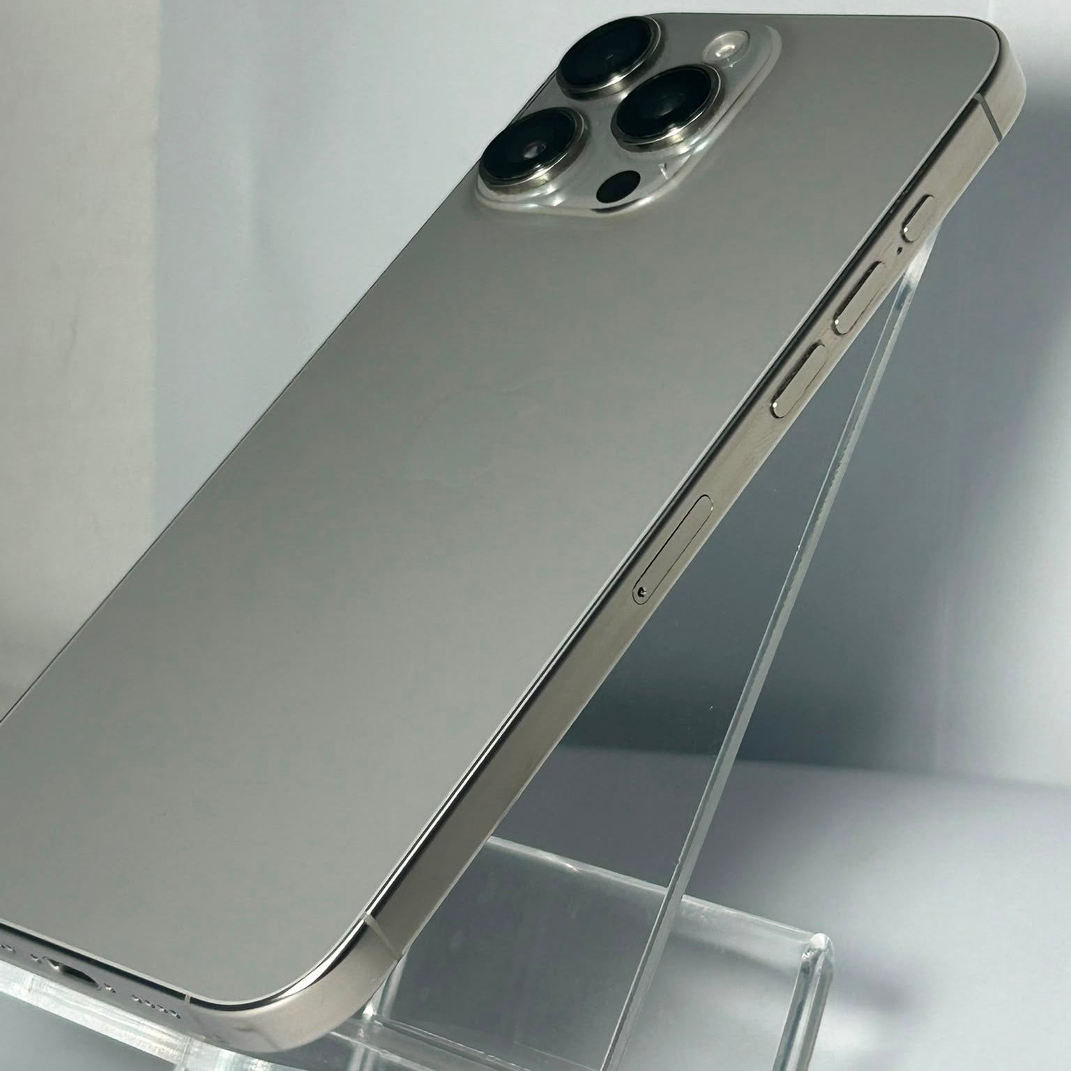 iPhone 16 Pro Max 256GB Natural Titanium – Baterie 91%