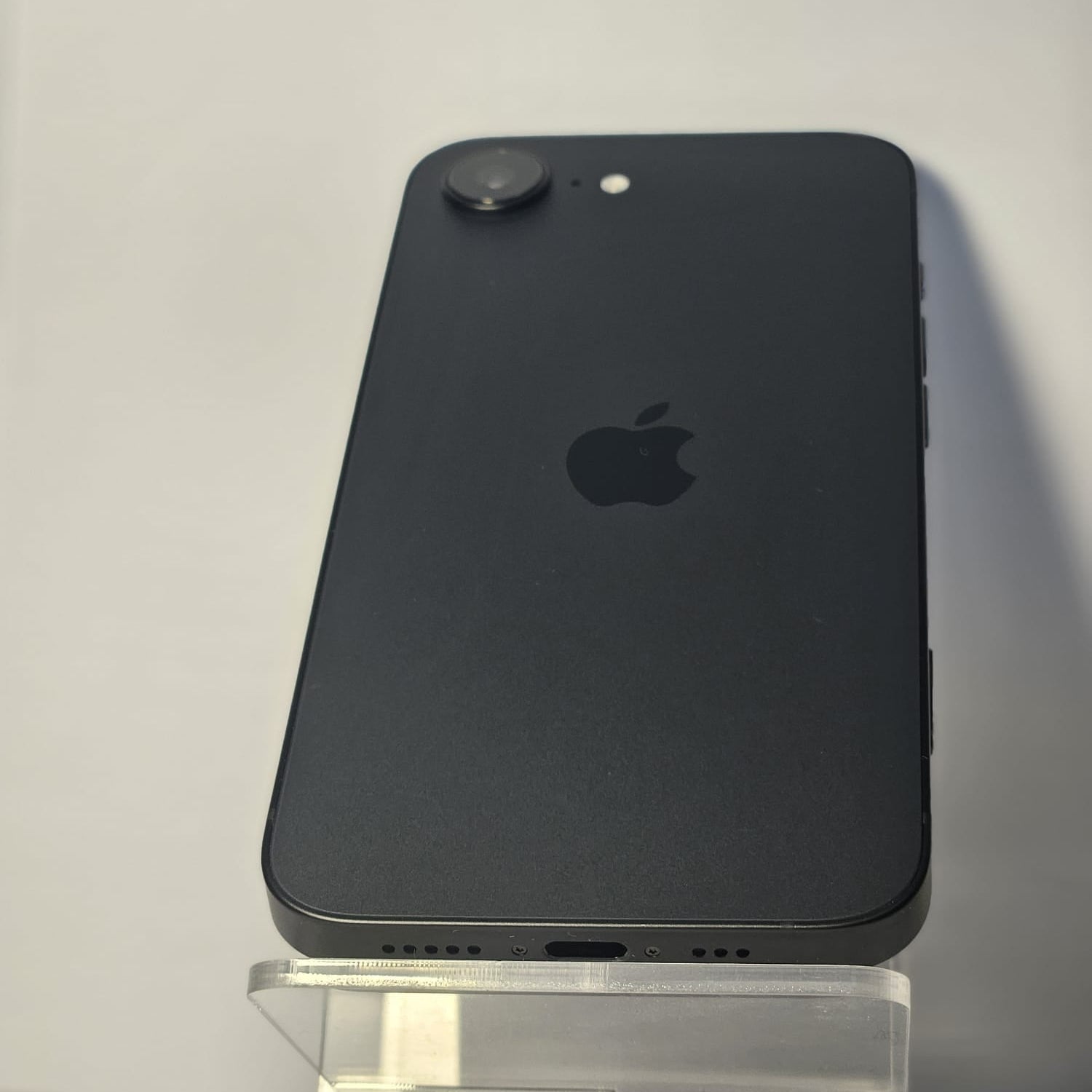 Apple iPhone 16e, Negru, 128GB, Baterie 100% - Ca Nou