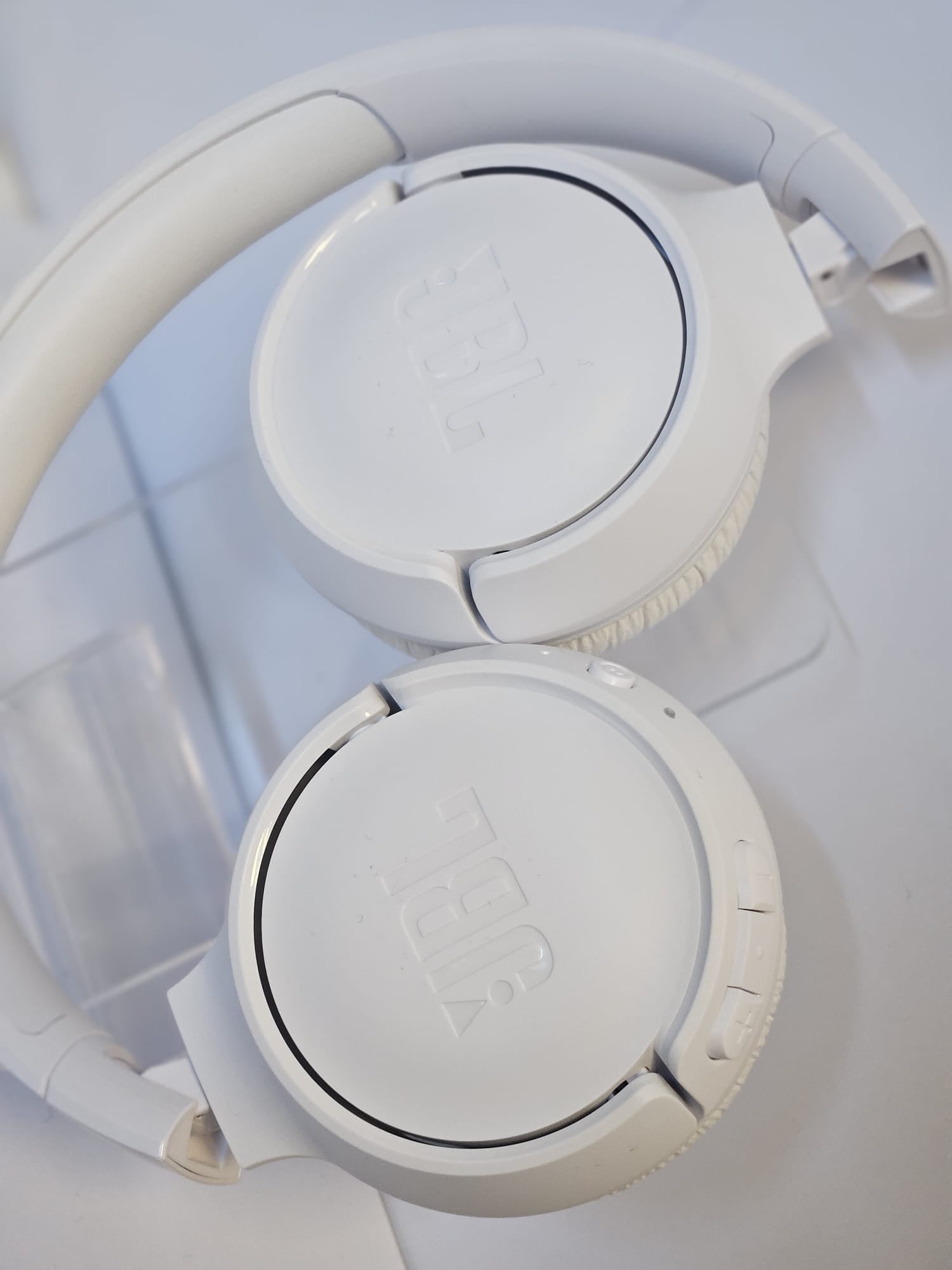 Casti JBL 520BT, ca noi