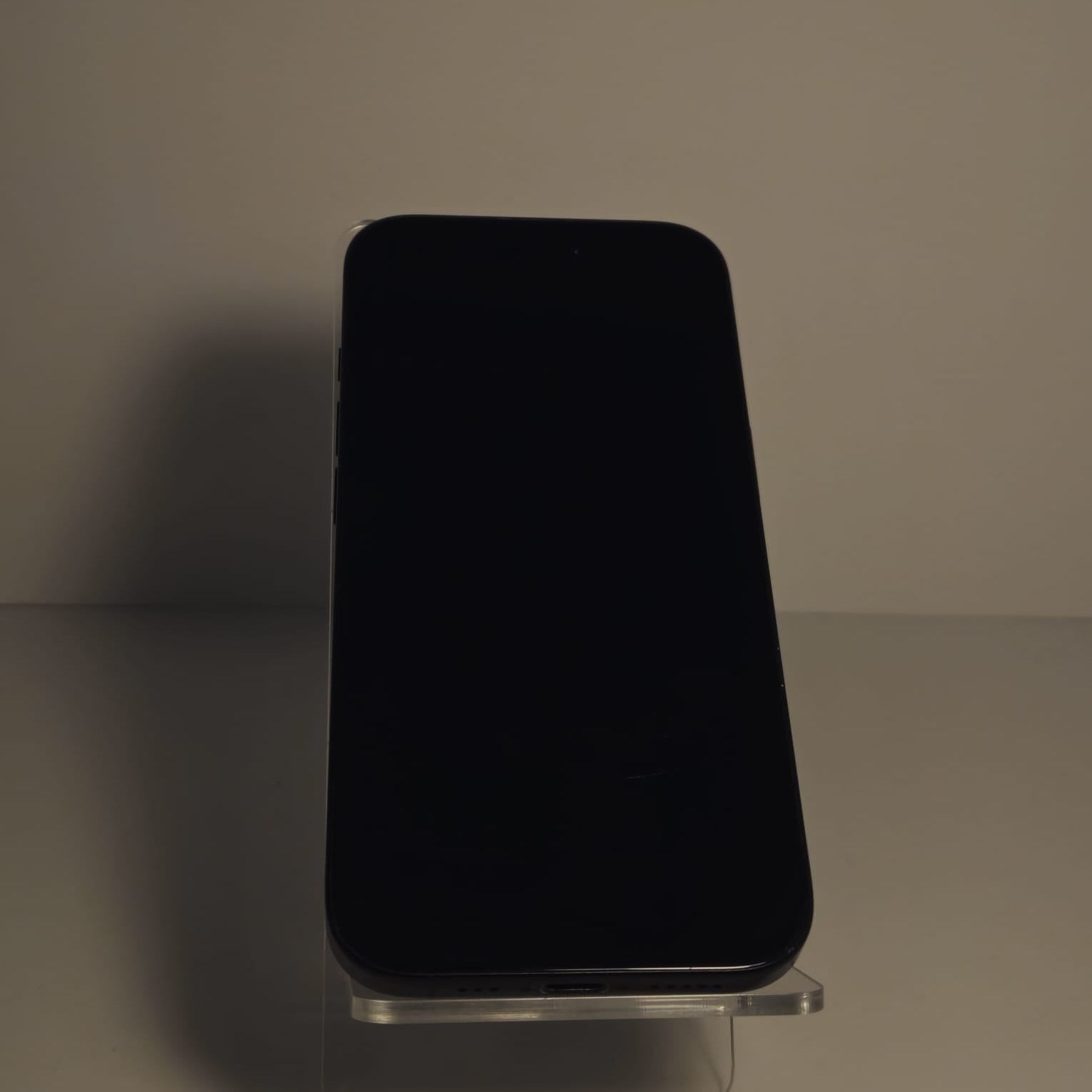 Apple iPhone 16 128GB – Baterie 88%