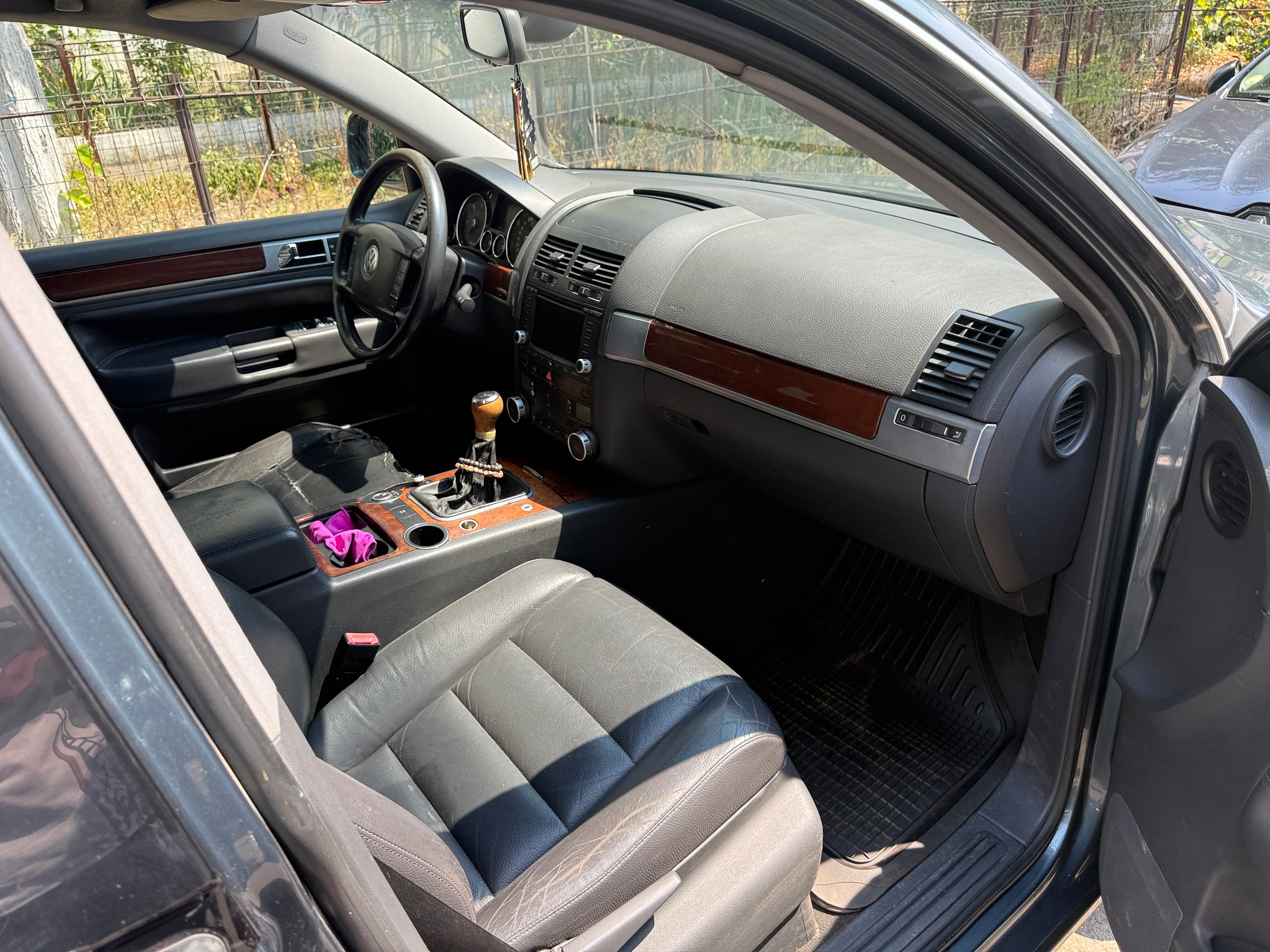 Volkswagen Touareg 2.5 TDI, cutie manuală, an 2004, 395.000 km.