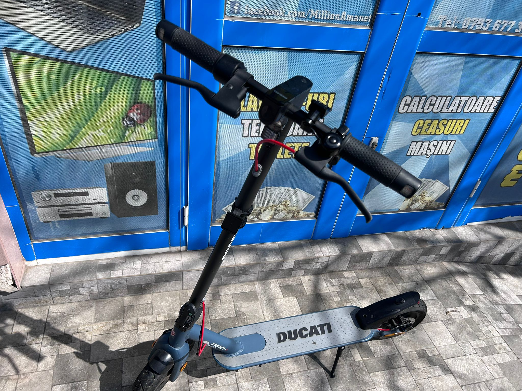 Trotineta Ducati PRO I MAX – Performanță urbană redefinită