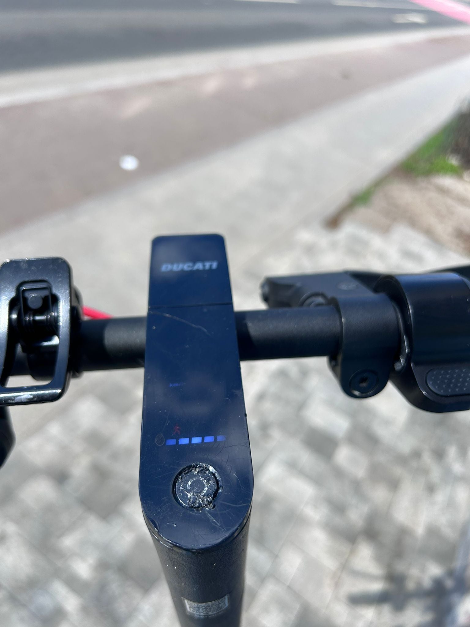 Trotineta Ducati PRO I MAX – Performanță urbană redefinită