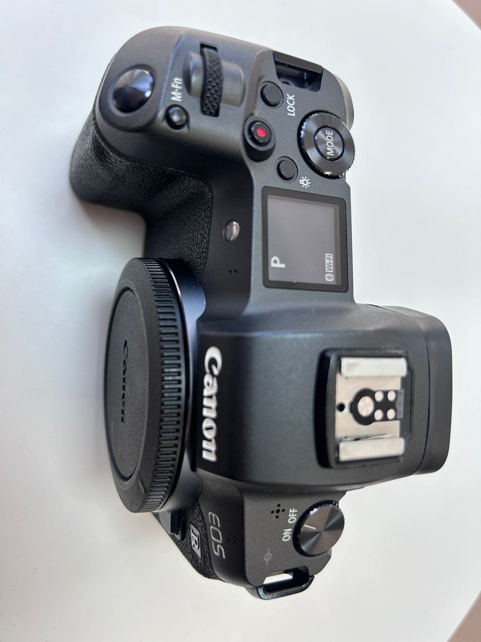 Canon EOS R DS126721 – Cameră Mirrorless Full Frame 30.3MP 4K WiFi
