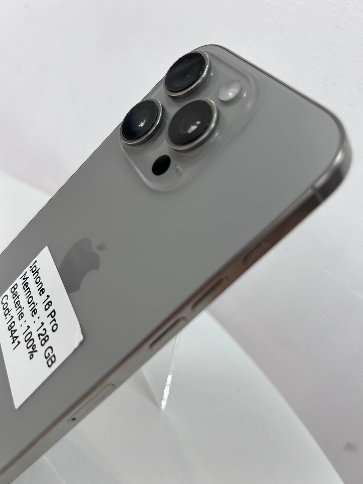 iPhone 16 Pro 128 GB – Specificații Premium și Performanță Avansată