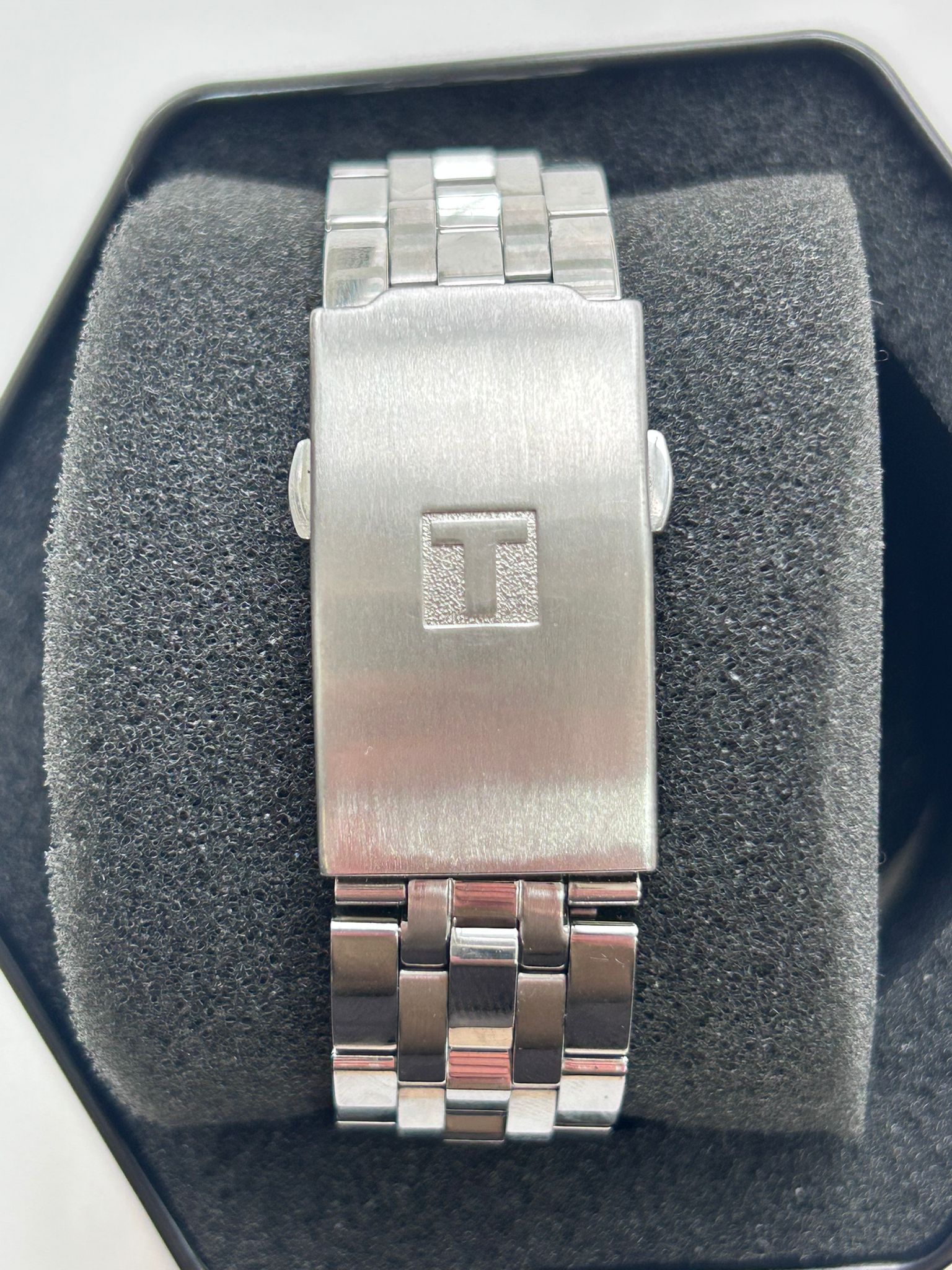 Tissot 1853 Automatic PRC 200 Chronograph – Ceas Elvețian Sport de Lux, Rezistent 200M