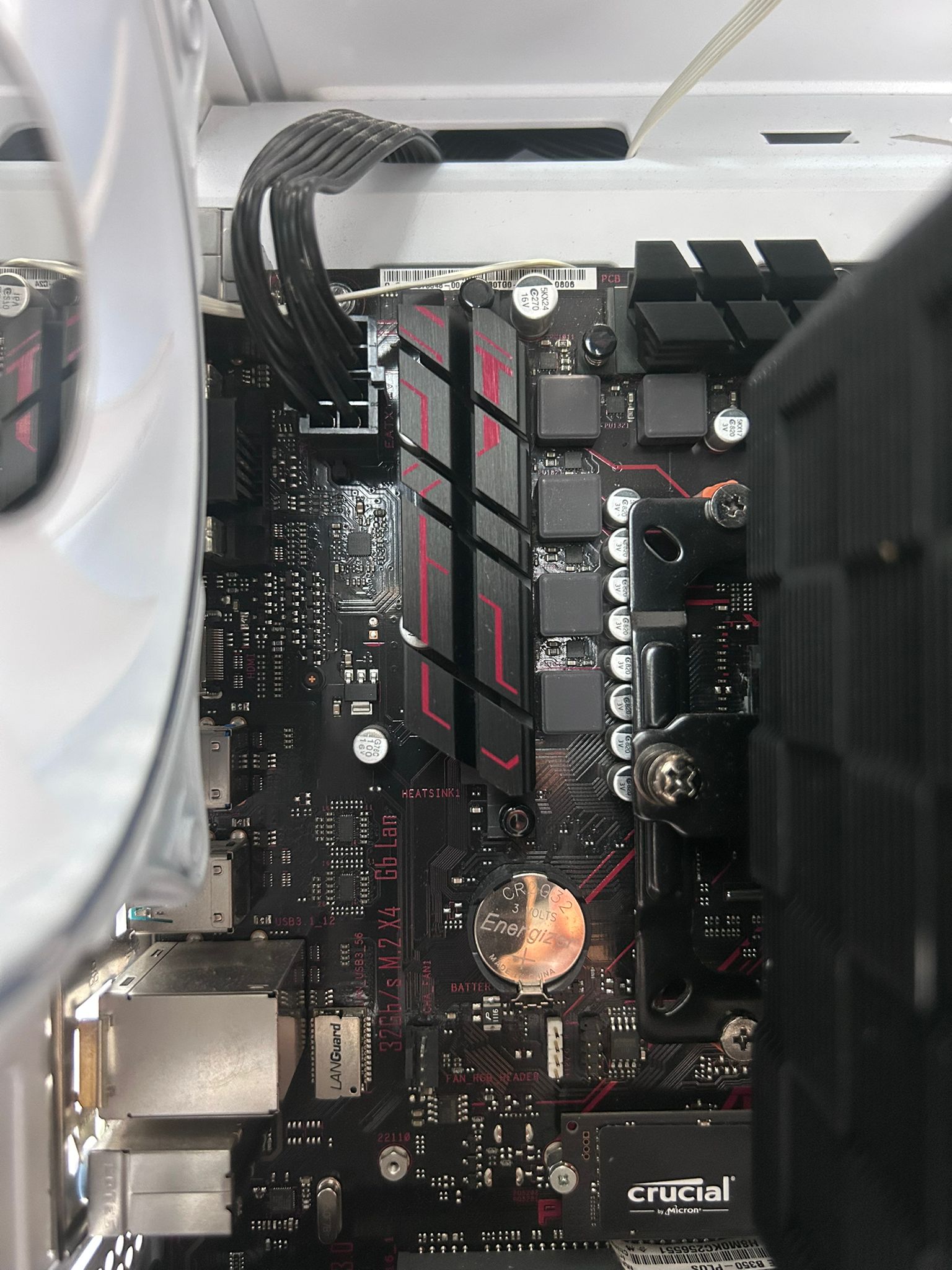 PC Gaming Ryzen 7 5700X, RX 7700 XT, 48GB RAM, SSD 1TB – Performanță Ultra pentru Gaming și Streaming