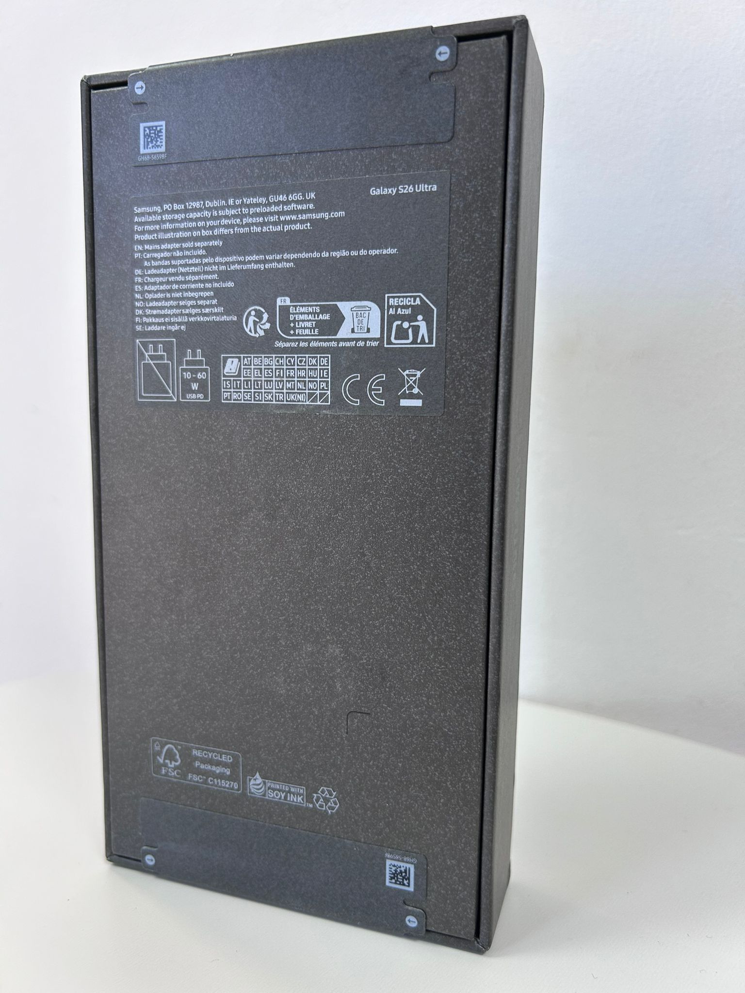 Samsung Galaxy S26 16GB RAM 1TB Black – Putere, Eleganță și Performanță de Top