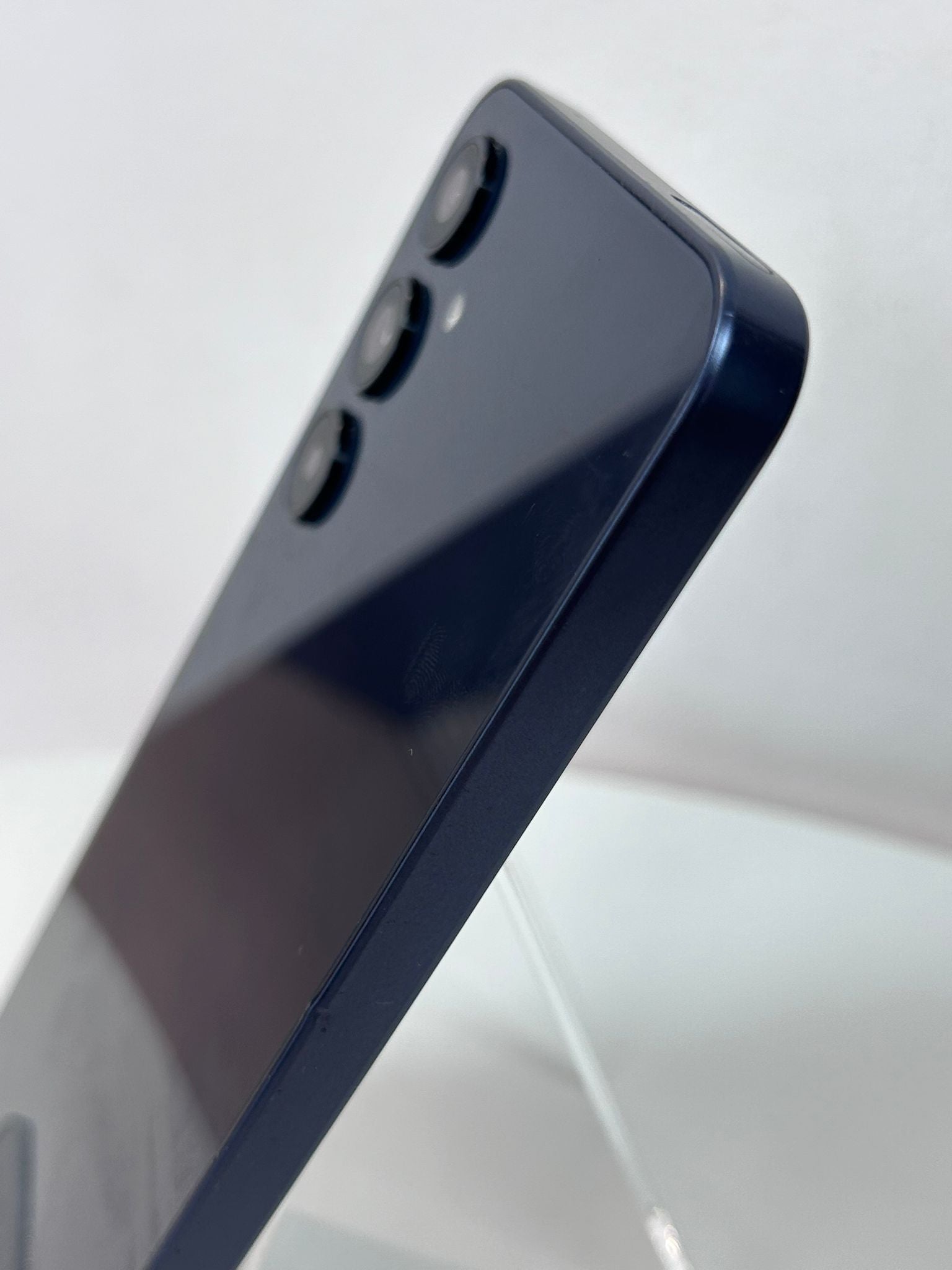 Samsung Galaxy A15 5G Albastru – Telefon Samsung modern, rapid și elegant