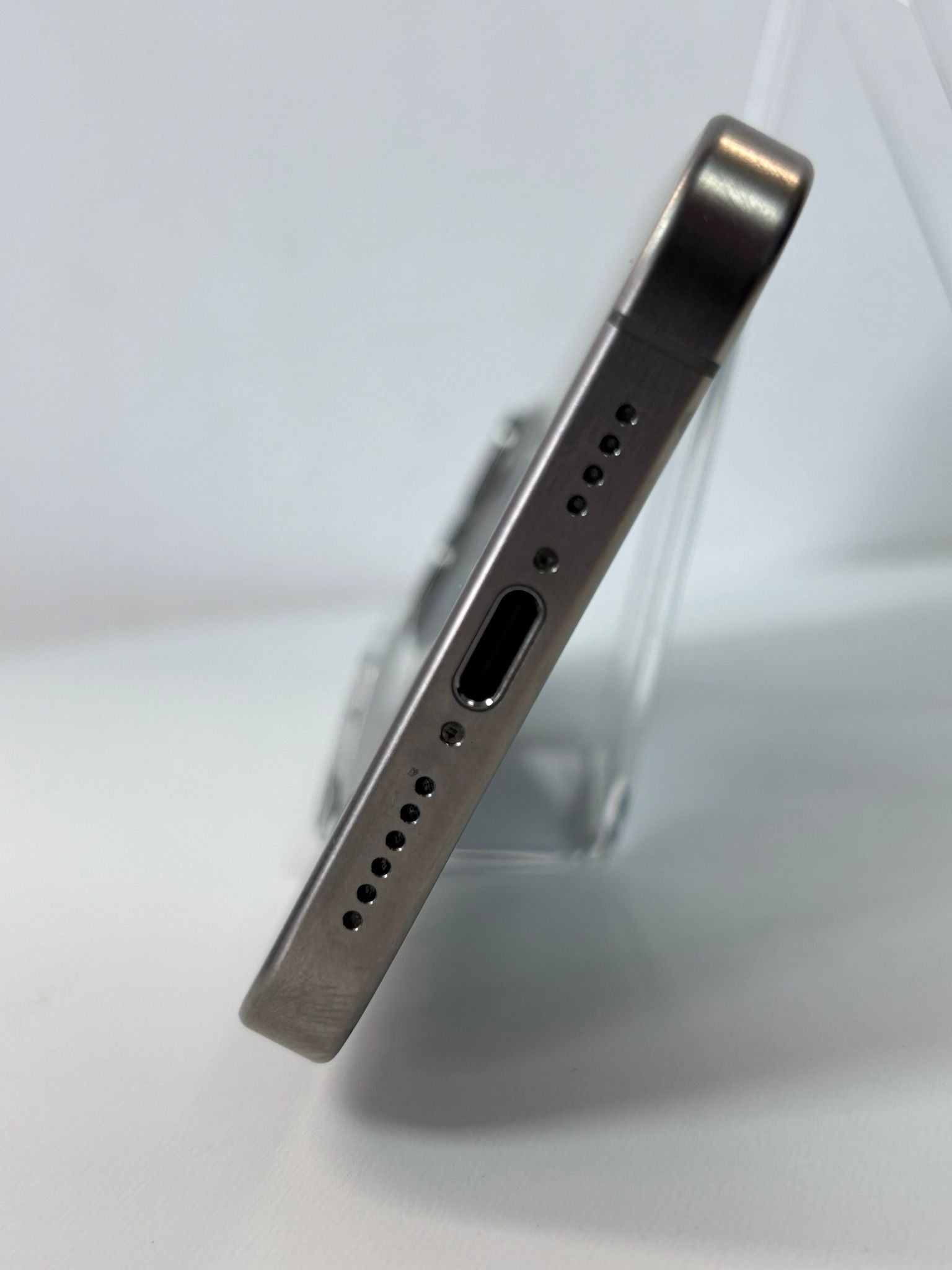 iPhone 15 Pro Max 256GB Natural Titanium – Apple Premium, Design din Titan