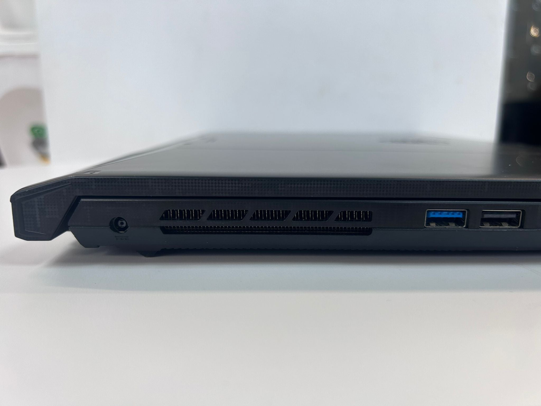 Laptop MSI Katana A15 – AMD Ryzen 7, RTX 4060, 16GB RAM, SSD 512GB