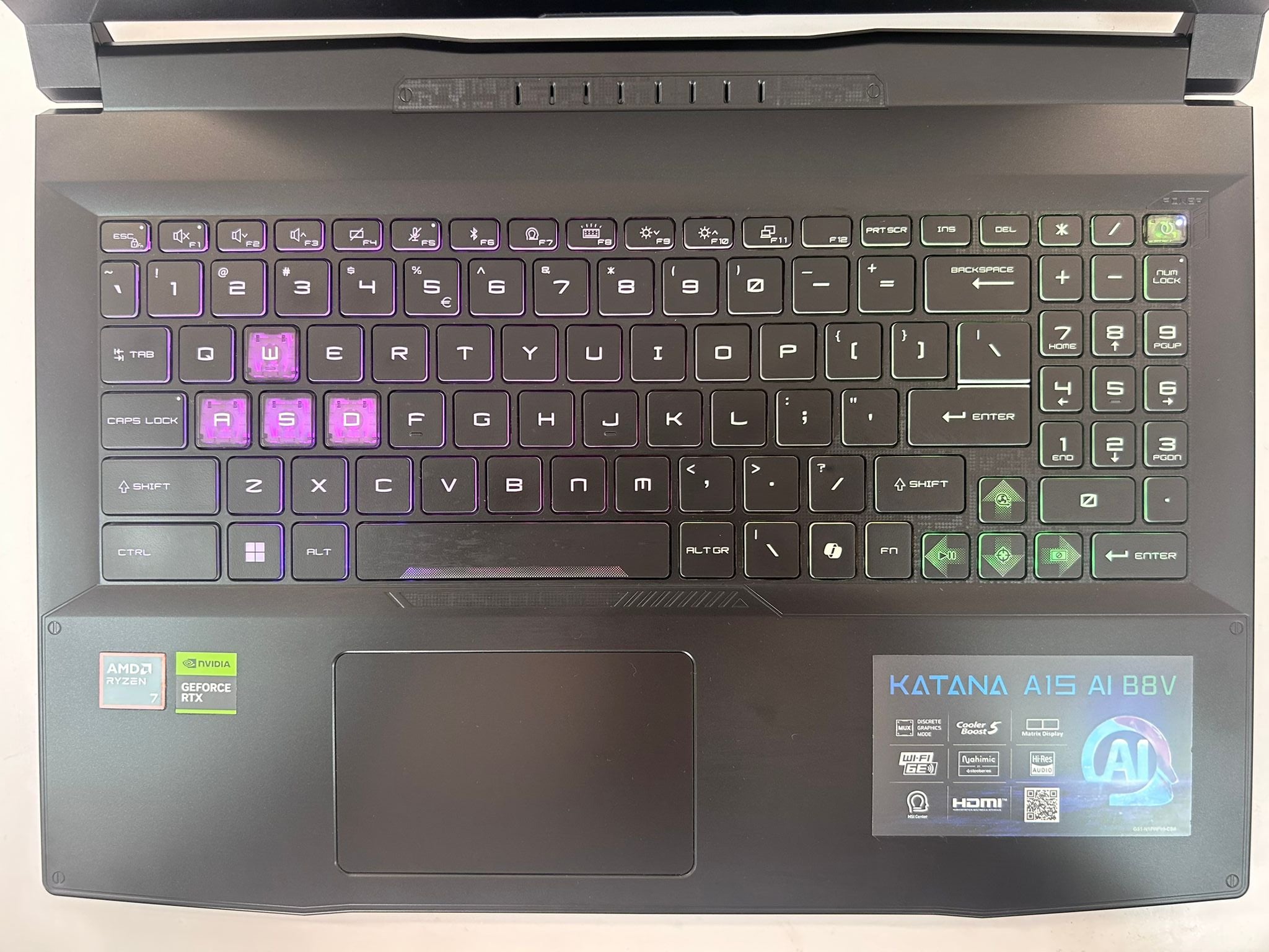 Laptop MSI Katana A15 – AMD Ryzen 7, RTX 4060, 16GB RAM, SSD 512GB